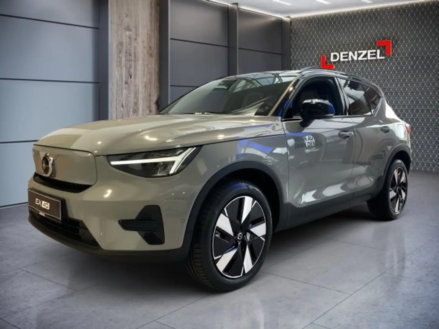 Volvo EX40 Ultra, Twin Motor, Vollelektrisch Grau - 1