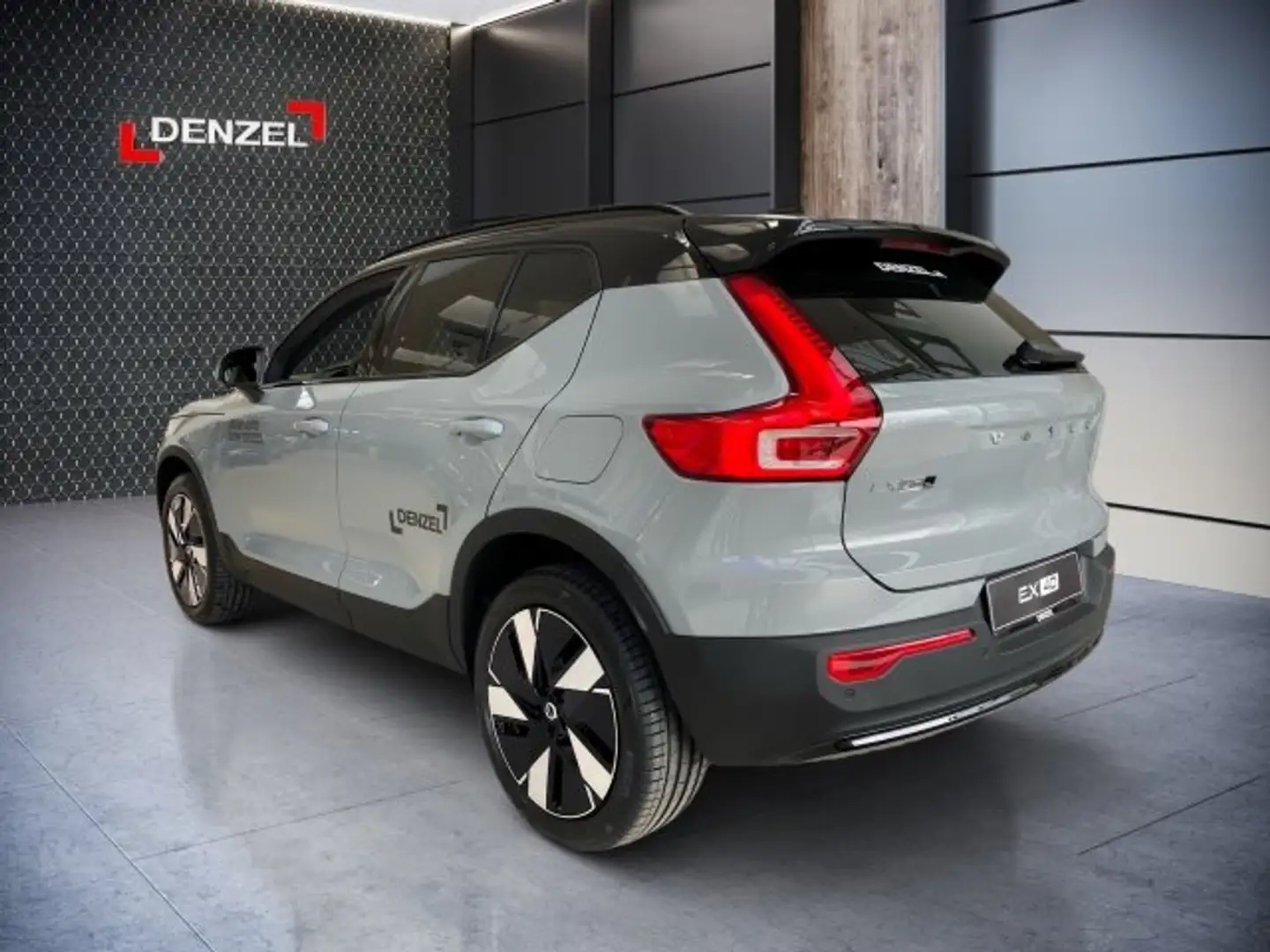 Volvo EX40 Ultra, Twin Motor, Vollelektrisch Grau - 2