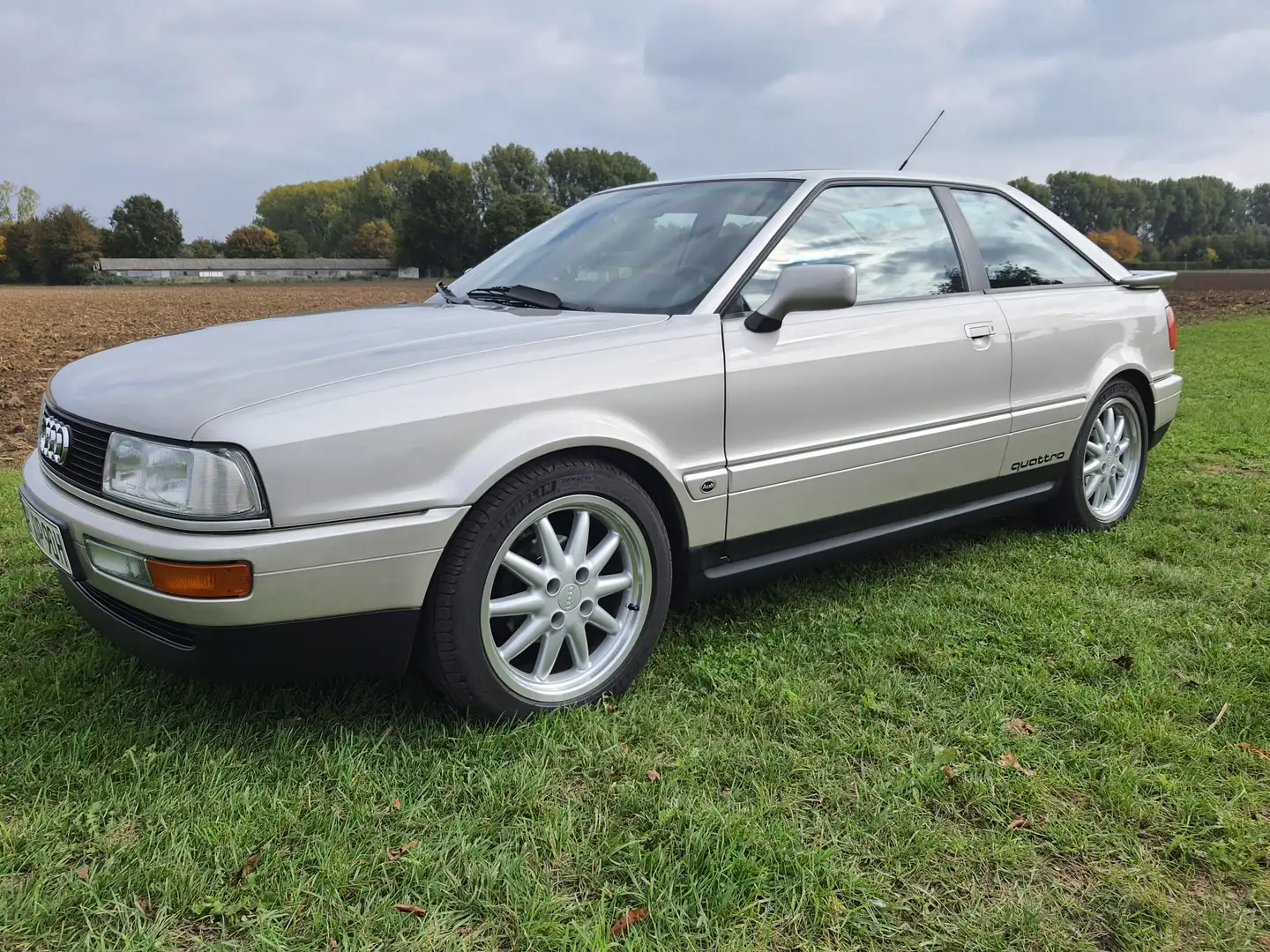 Audi Coupe Coupe quattro 5Zyl., nur 46.000km! Silber - 1