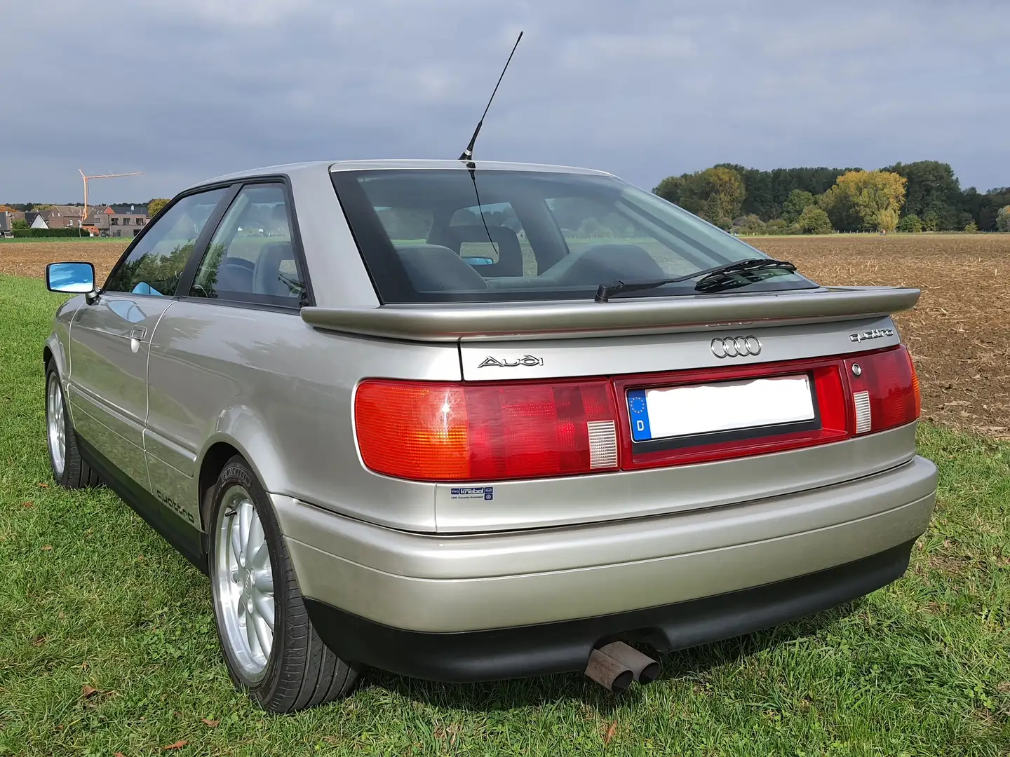 Audi Coupe Coupe quattro 5Zyl., nur 46.000km! Silber - 2