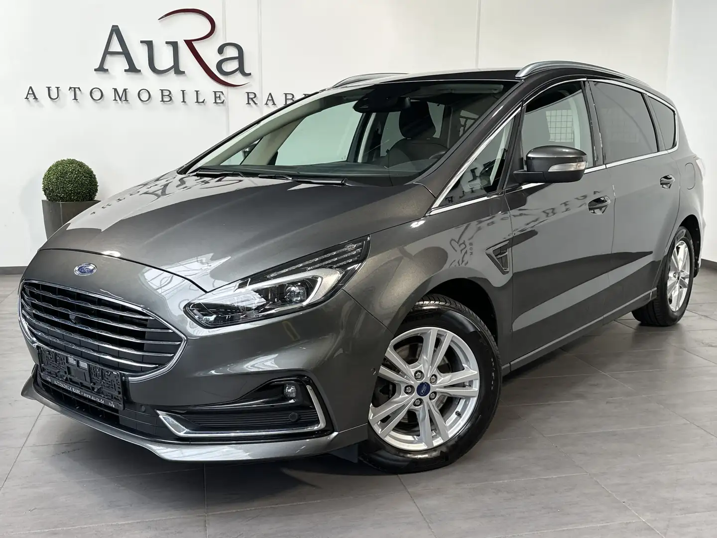 Ford S-Max 2.0 EB Aut. Titanium NAV+LED+AHK+ACC+VCOCK Szary - 2