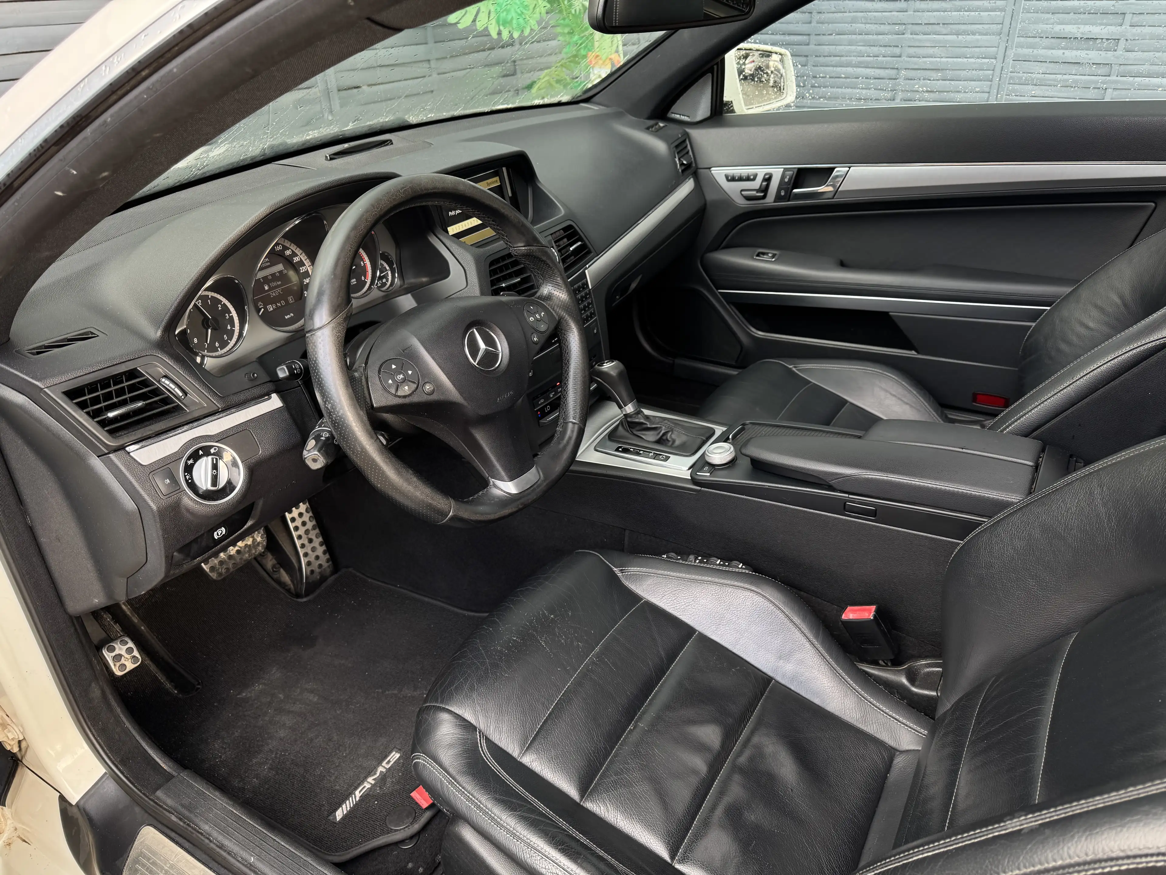 Mercedes-Benz E 250 COUPE E 250 CDI BE Elegance Start/Stop — photo 9