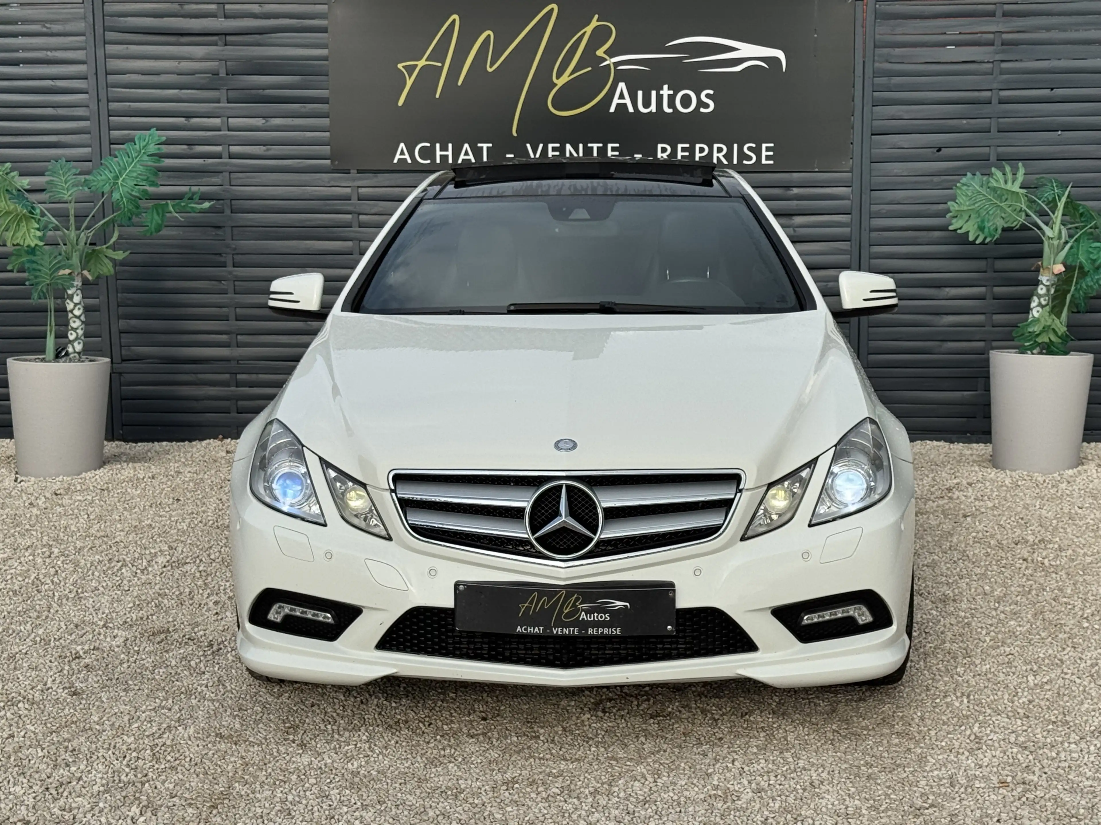 Mercedes-Benz E 250 COUPE E 250 CDI BE Elegance Start/Stop — photo 4