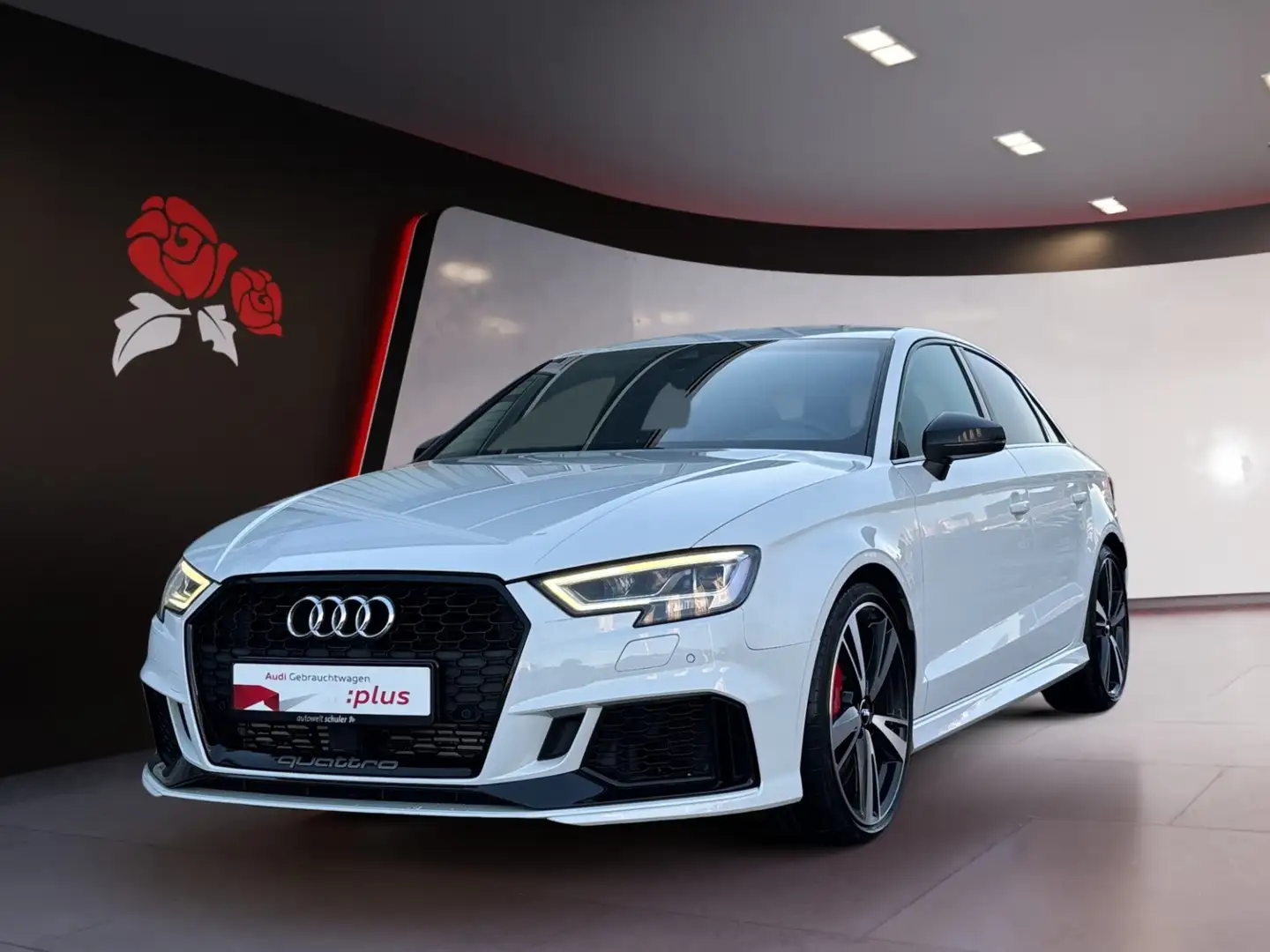 Audi RS3 Limousine 2.5 TFSI quattro LED Navi Weiß - 2