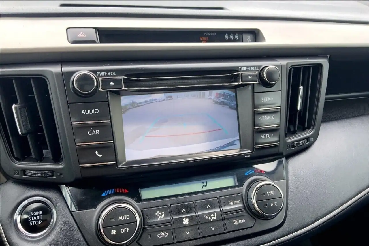 Toyota RAV 4 снимка Toyota RAV 4
