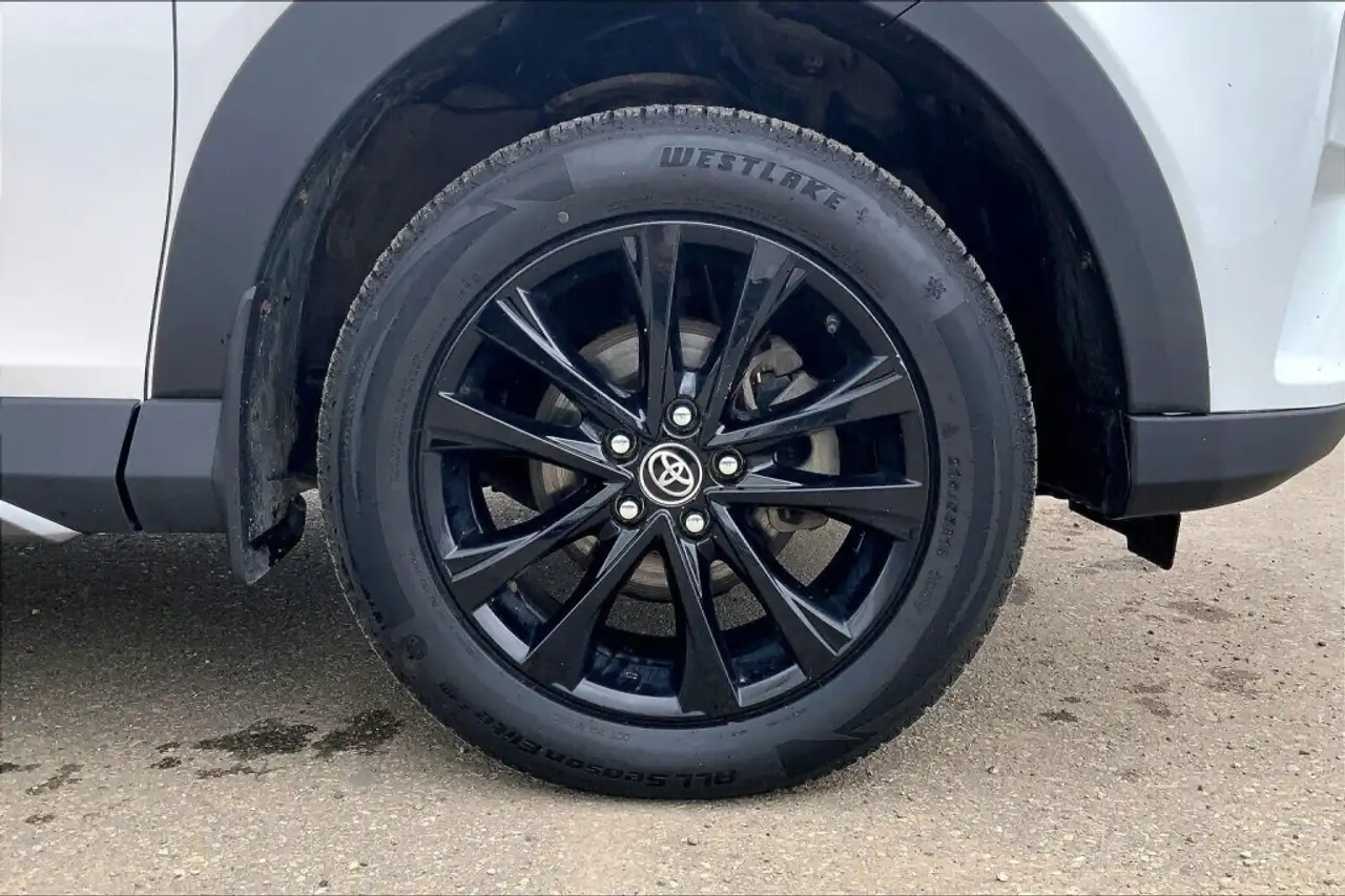 Toyota RAV 4 снимка Toyota RAV 4
