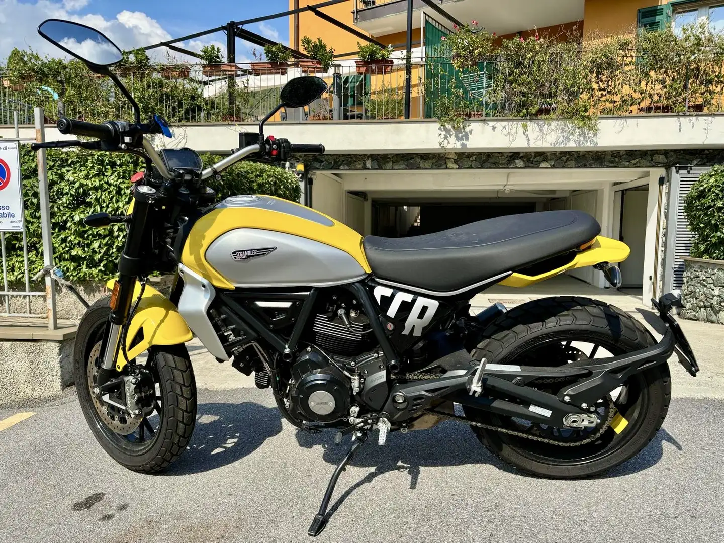 Ducati Scrambler icon - 1