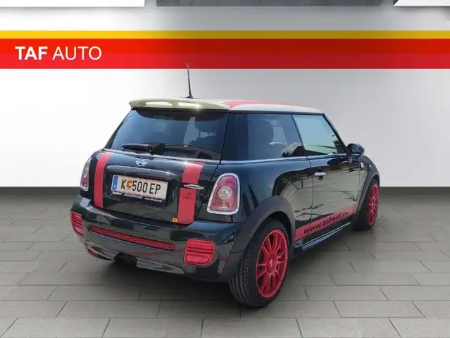Mini Cooper Cooper view 11