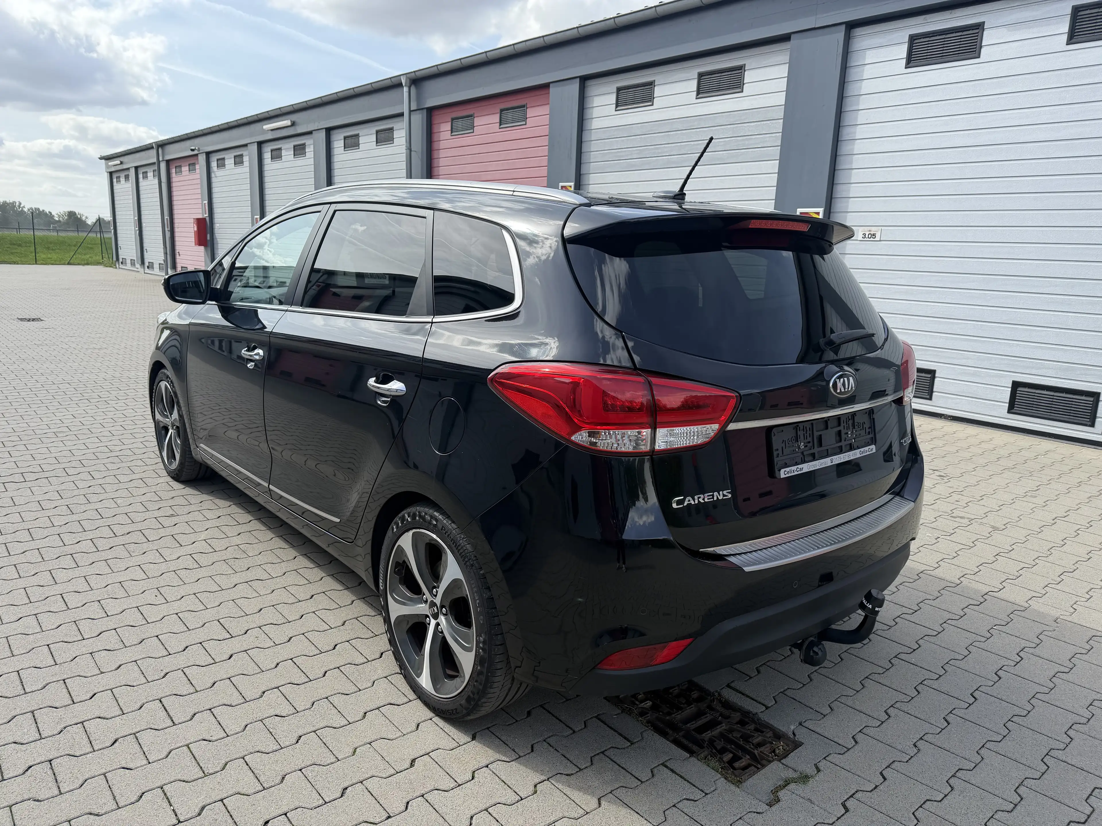 Kia Carens Spirit+*7-Sitzer*+Kamera+AHK+Xenon+Leder — photo 3