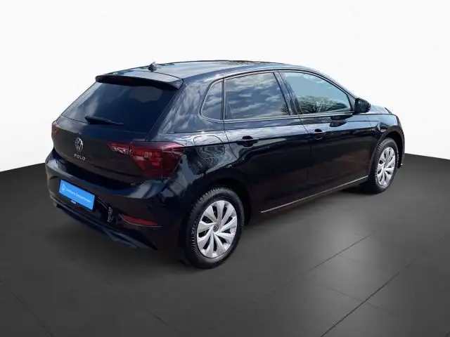 Volkswagen Polo view 2