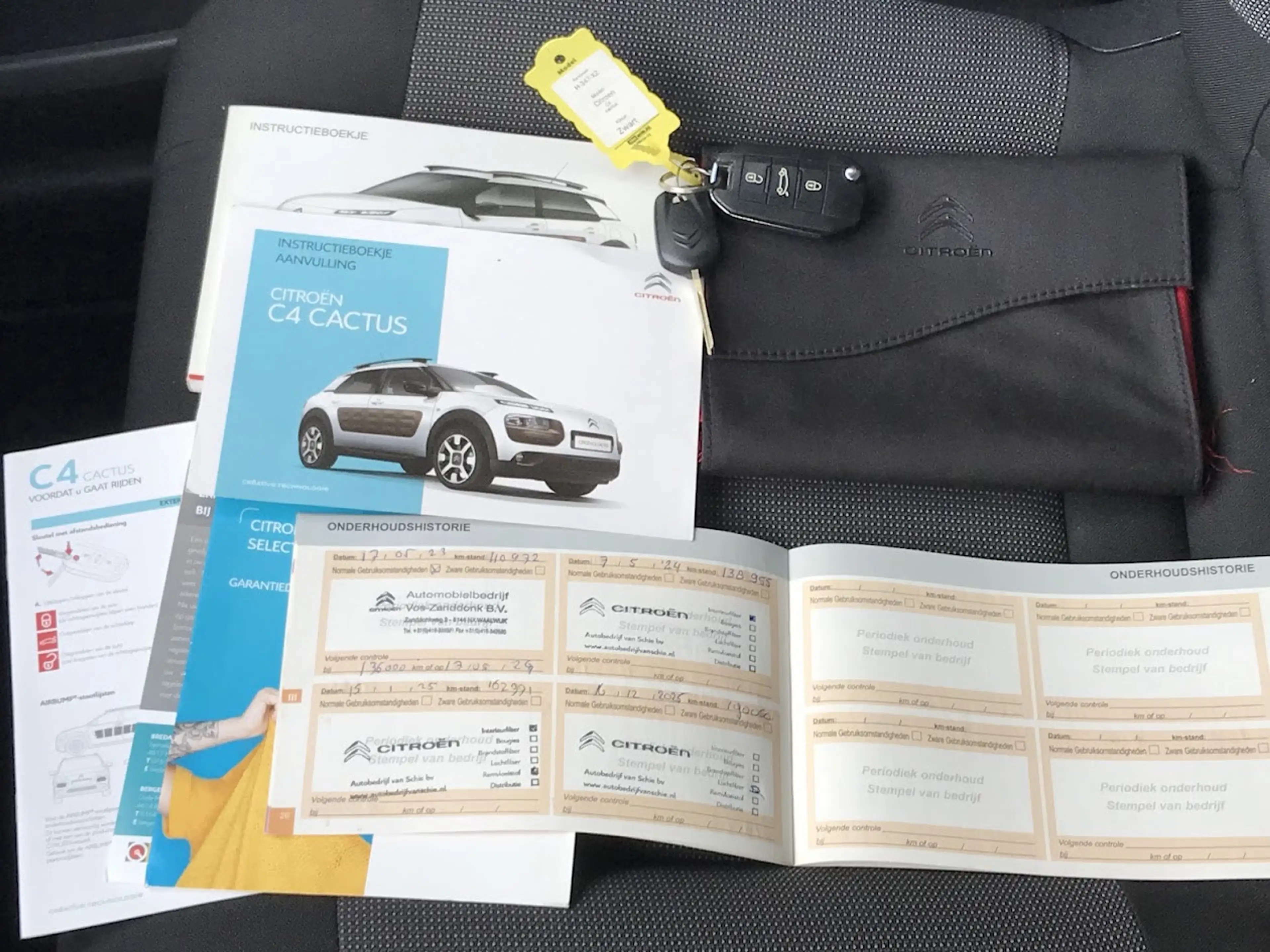 Citroen C4 Cactus 1.2 PureTech Shine|Navi|Cruise|Camera|Automaat|DAB — photo 30