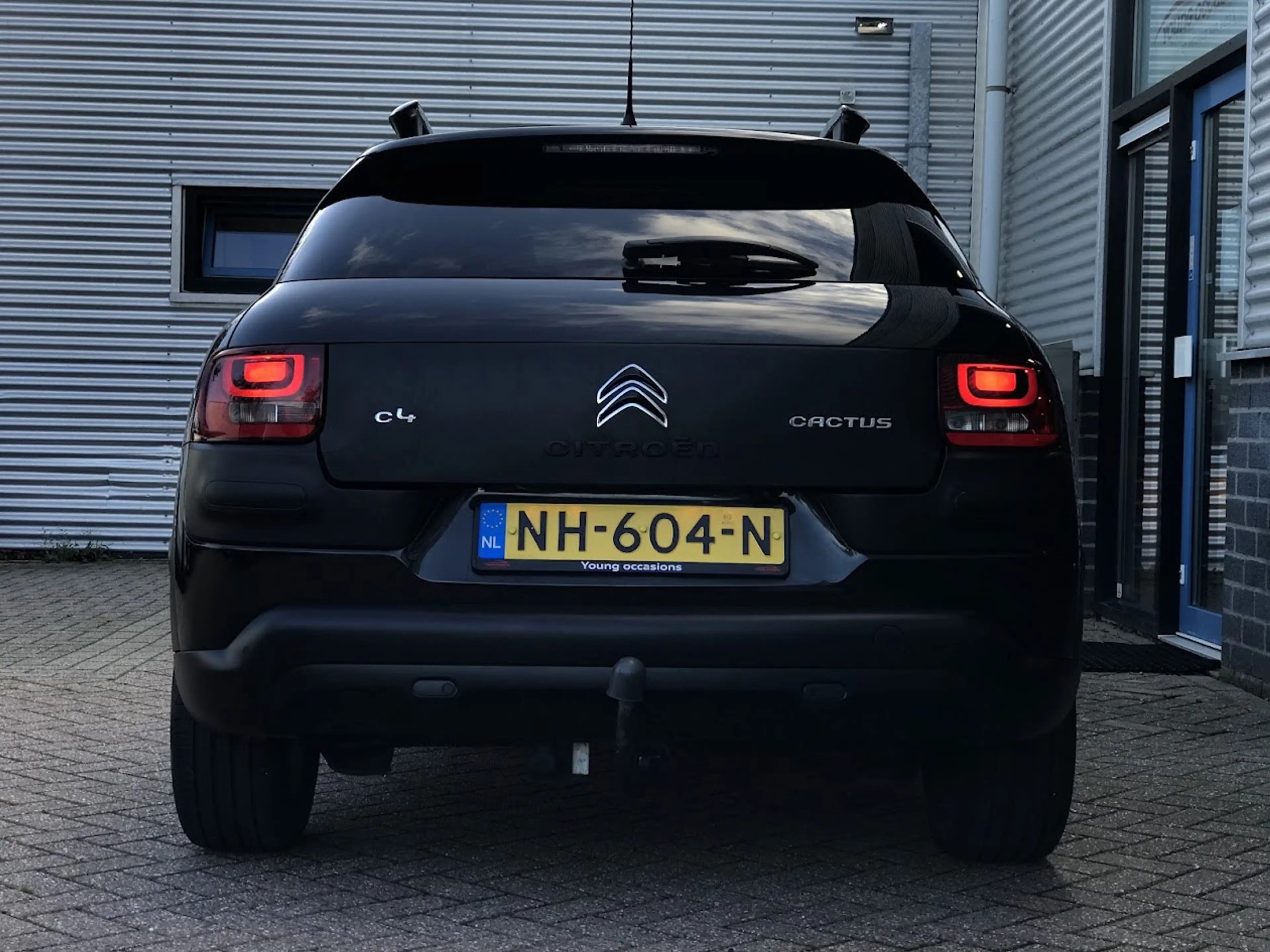 Citroen C4 Cactus 1.2 PureTech Shine|Navi|Cruise|Camera|Automaat|DAB — photo 9
