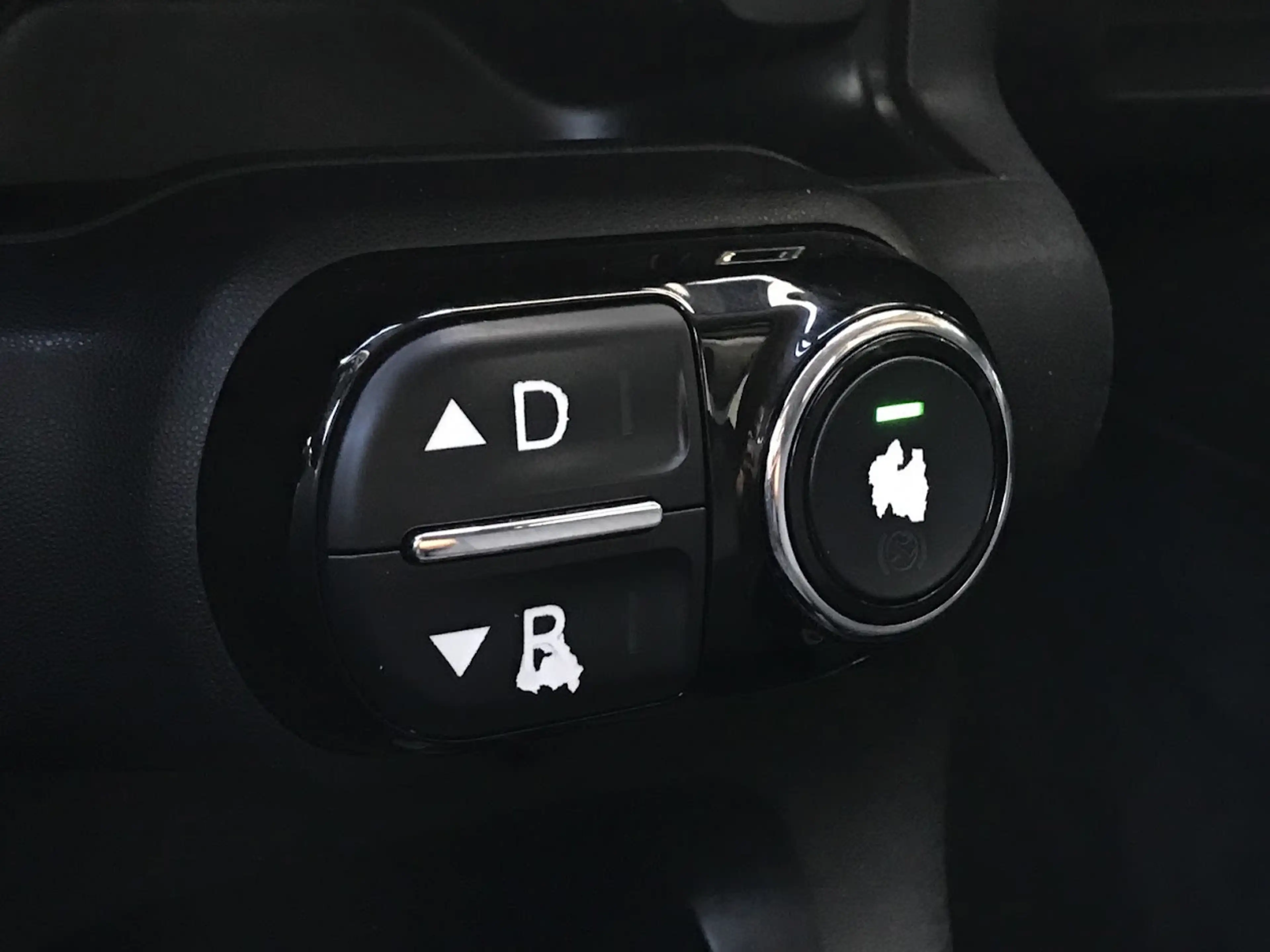 Citroen C4 Cactus 1.2 PureTech Shine|Navi|Cruise|Camera|Automaat|DAB — photo 24
