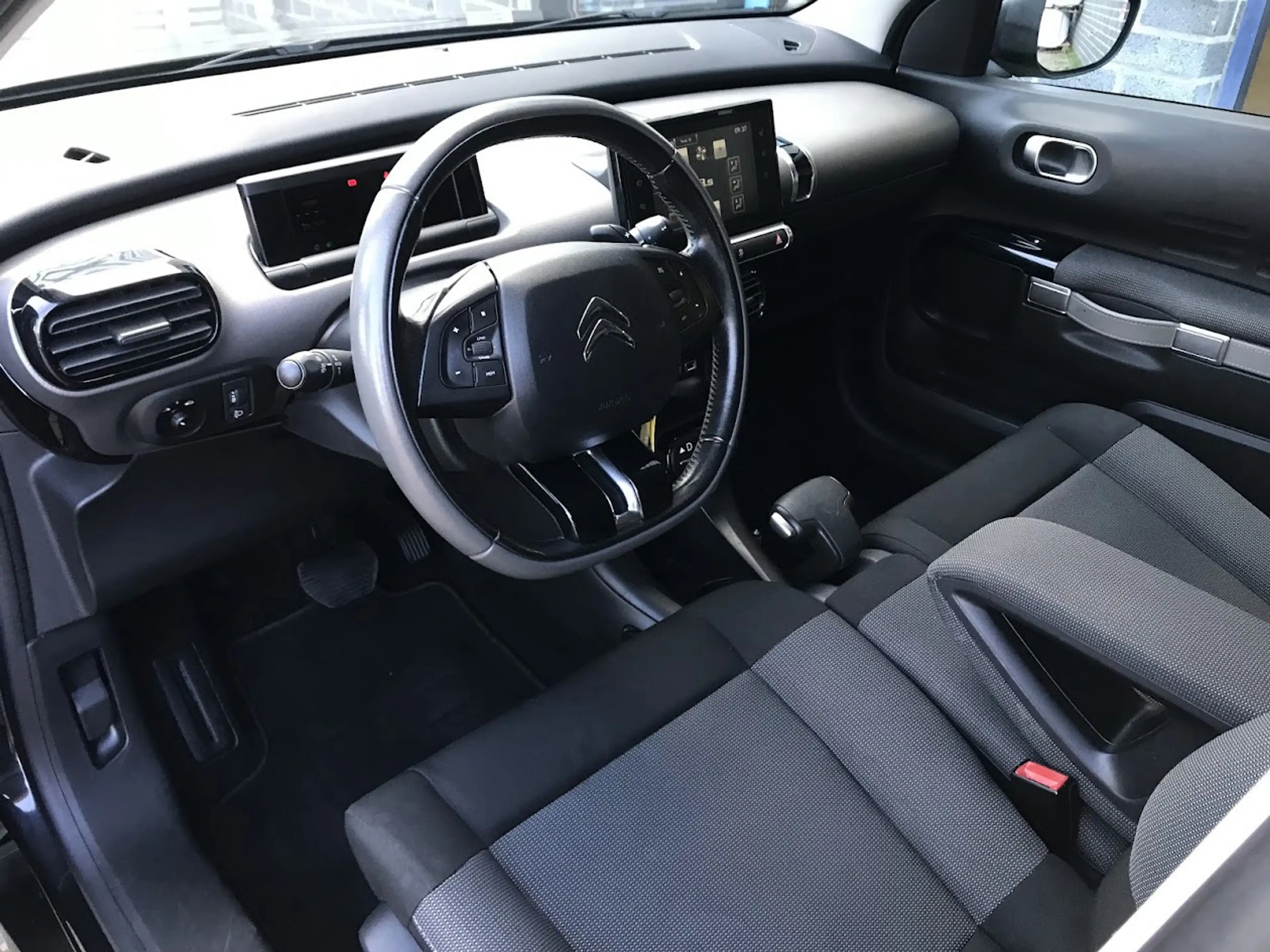 Citroen C4 Cactus 1.2 PureTech Shine|Navi|Cruise|Camera|Automaat|DAB — photo 10