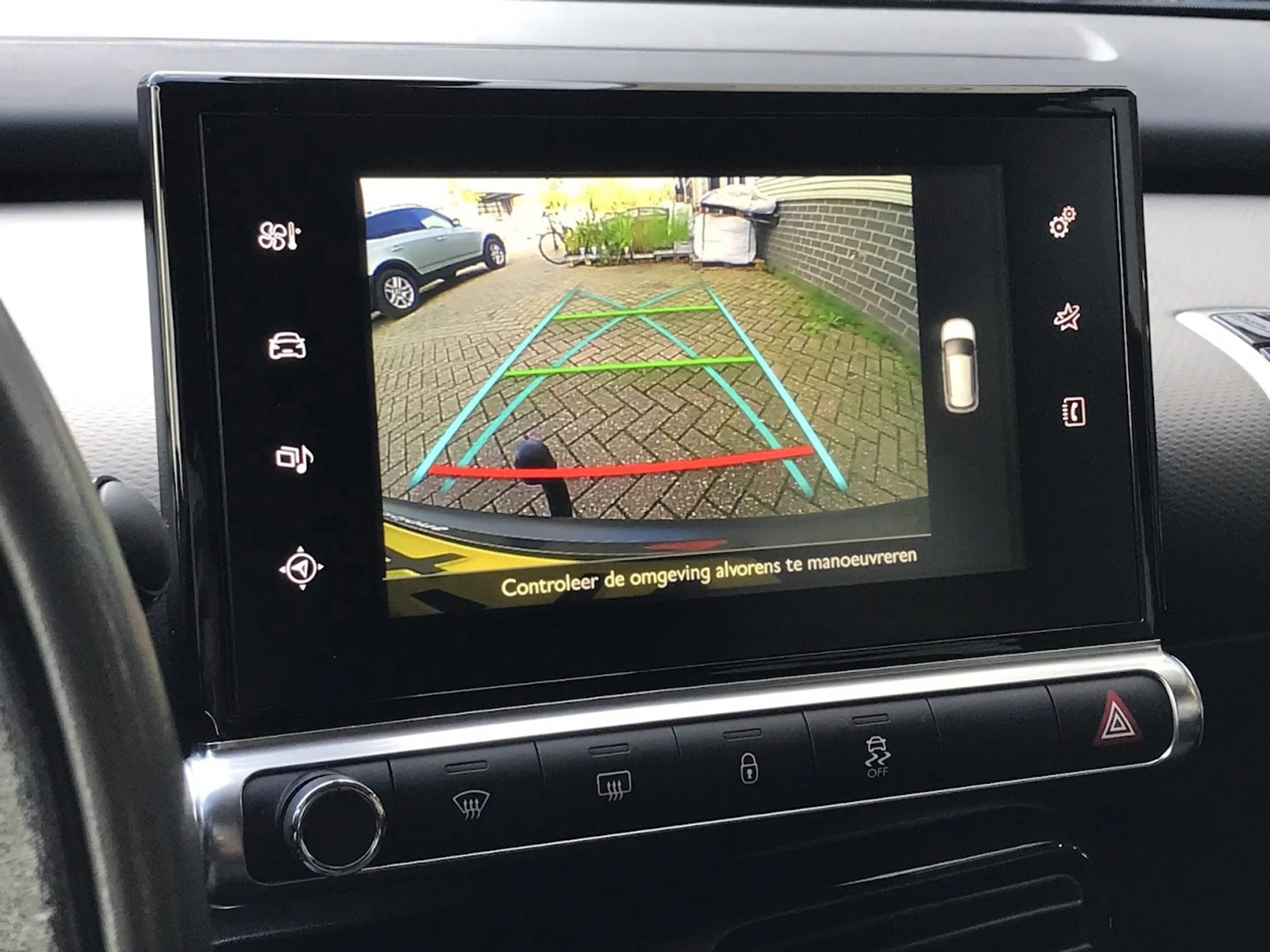 Citroen C4 Cactus 1.2 PureTech Shine|Navi|Cruise|Camera|Automaat|DAB — photo 23
