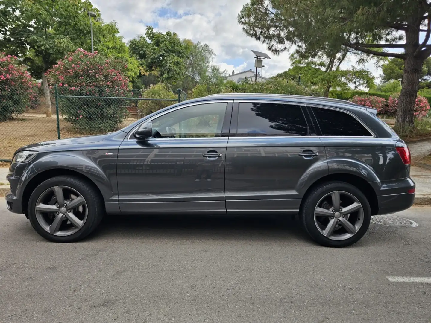Audi Q7 3.0TDI CD Ambition 245 Tiptronic Gris - 2