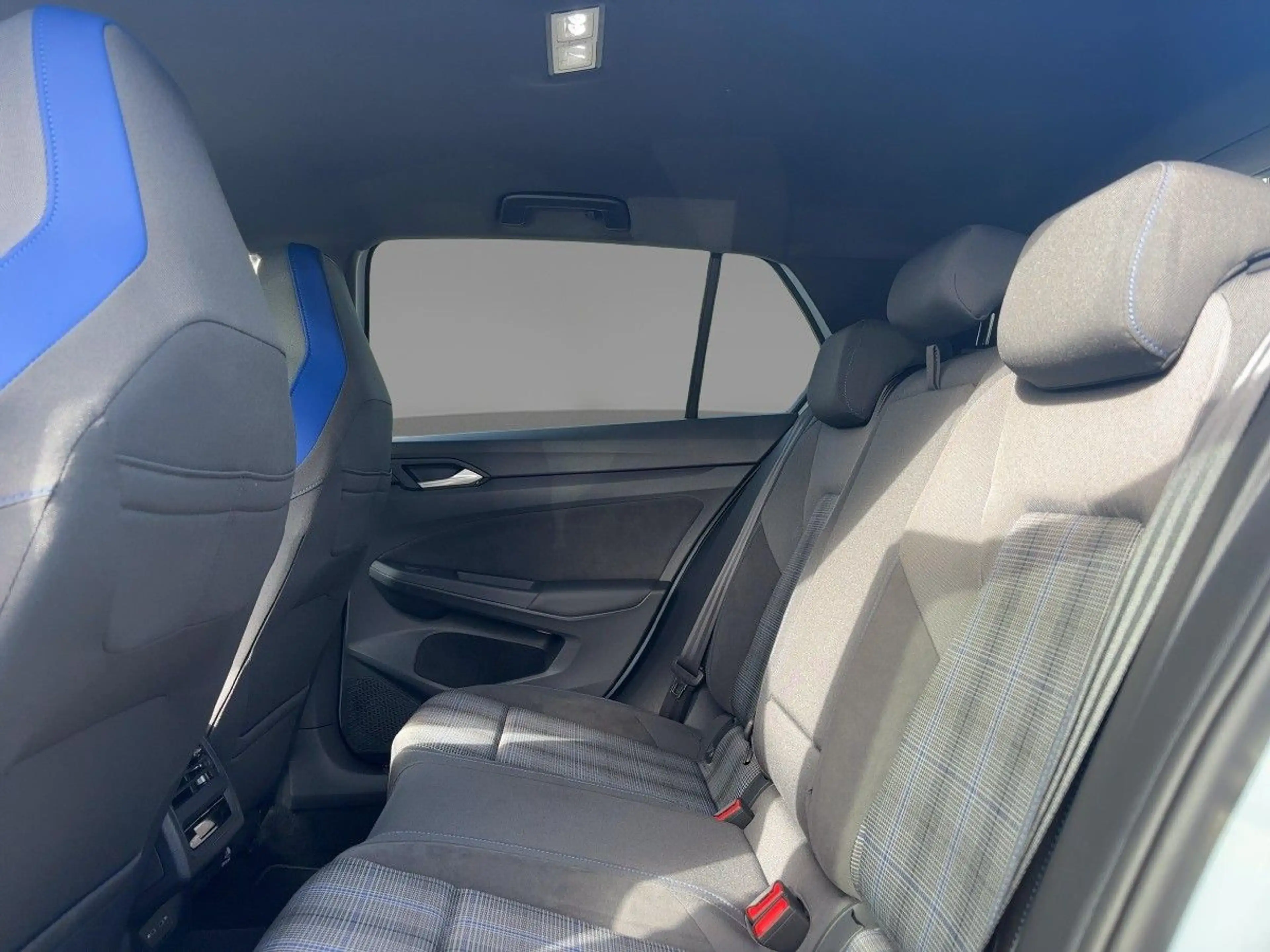Volkswagen Golf GTE VIII 1.5 eHybrid GTE DSG Navi HeadUp LED+ — photo 10