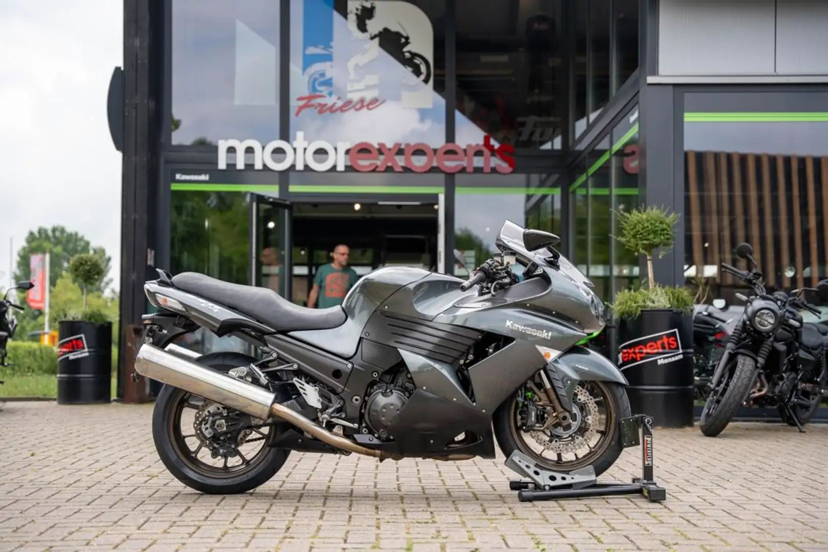 Kawasaki ZZR 1400 ABS - 1