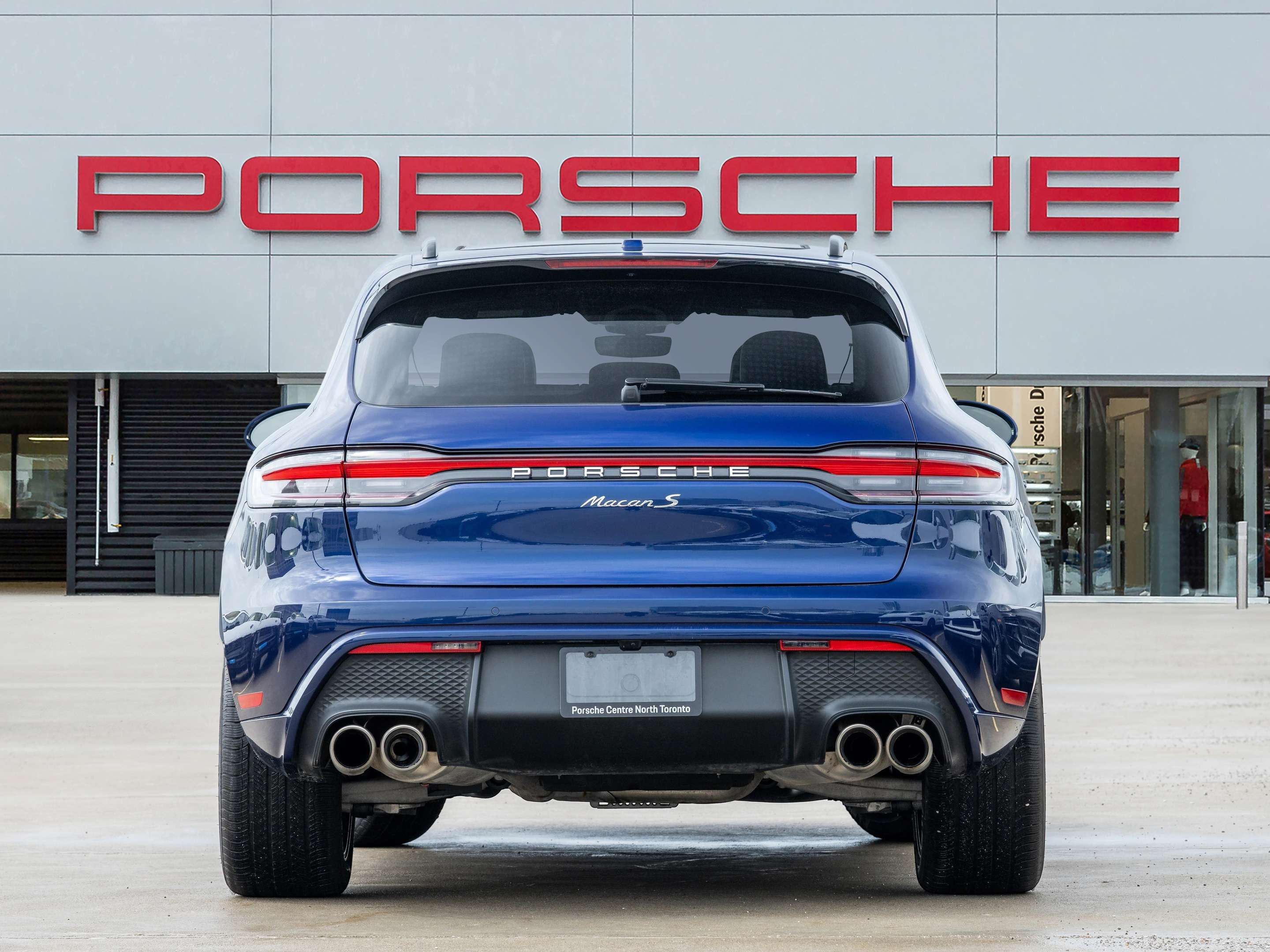 2025 Porsche Macan S | Winter Tire Package Included thumb 9
