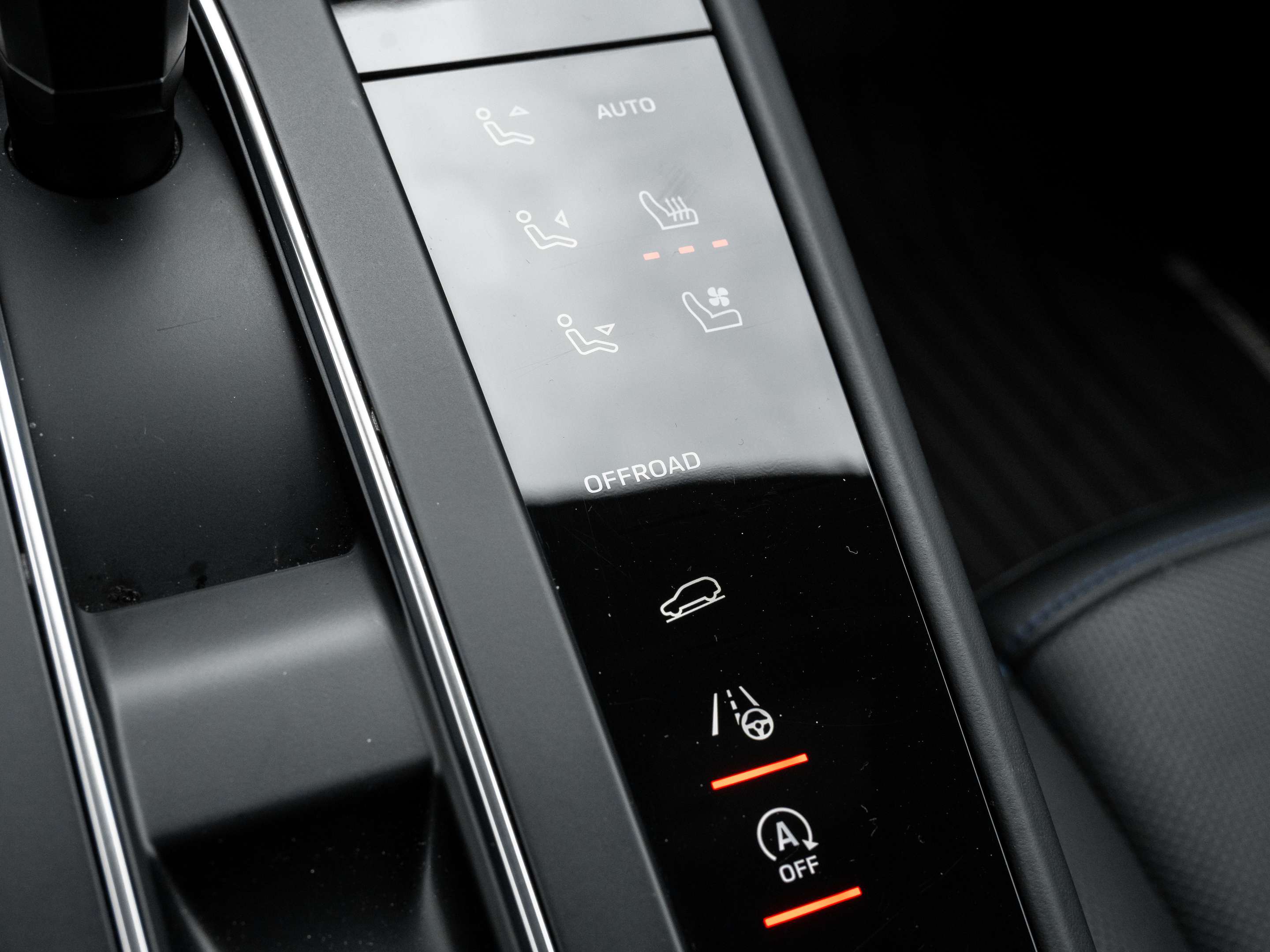 2025 Porsche Macan S | Winter Tire Package Included thumb 26