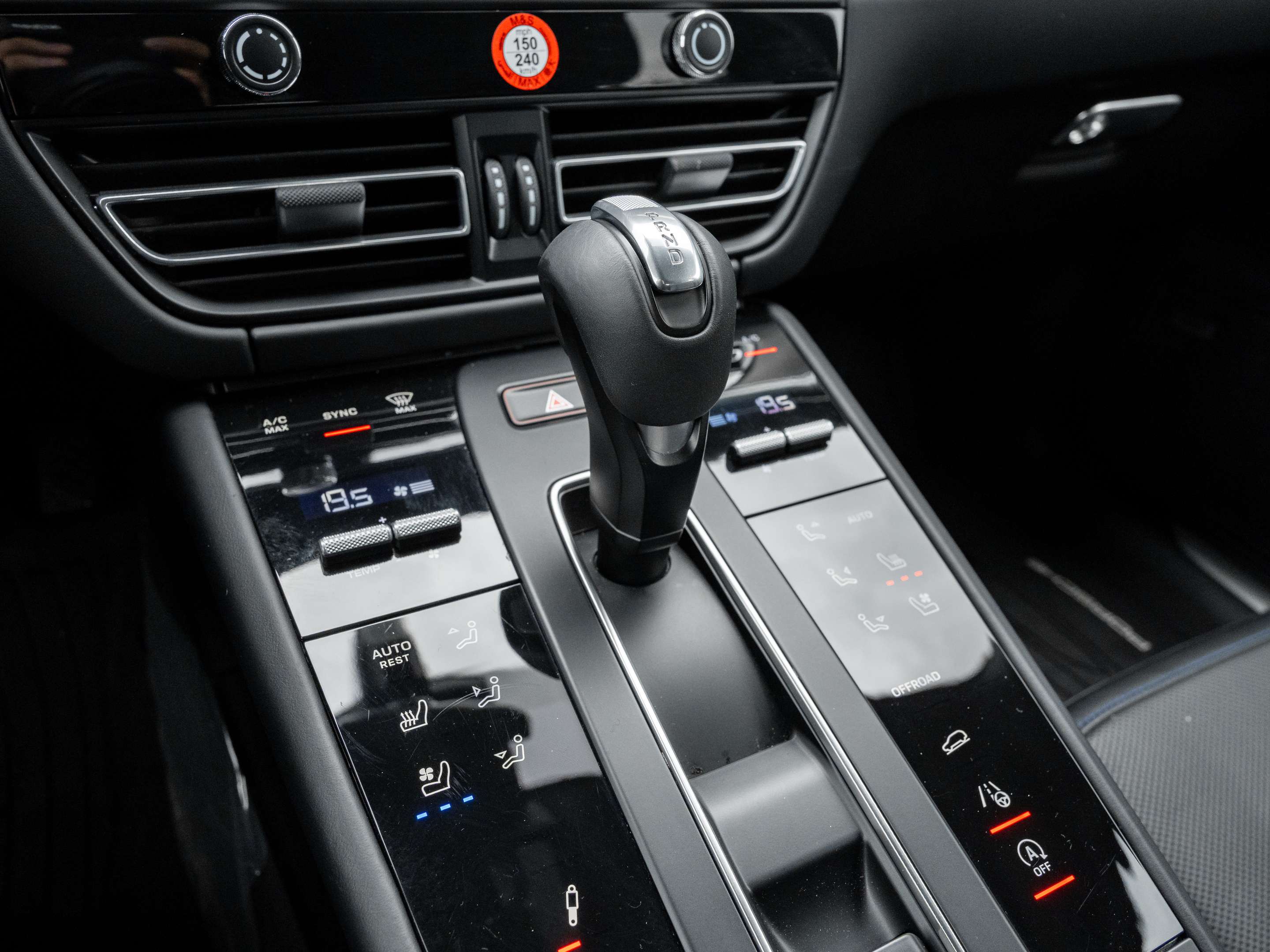 2025 Porsche Macan S | Winter Tire Package Included thumb 24