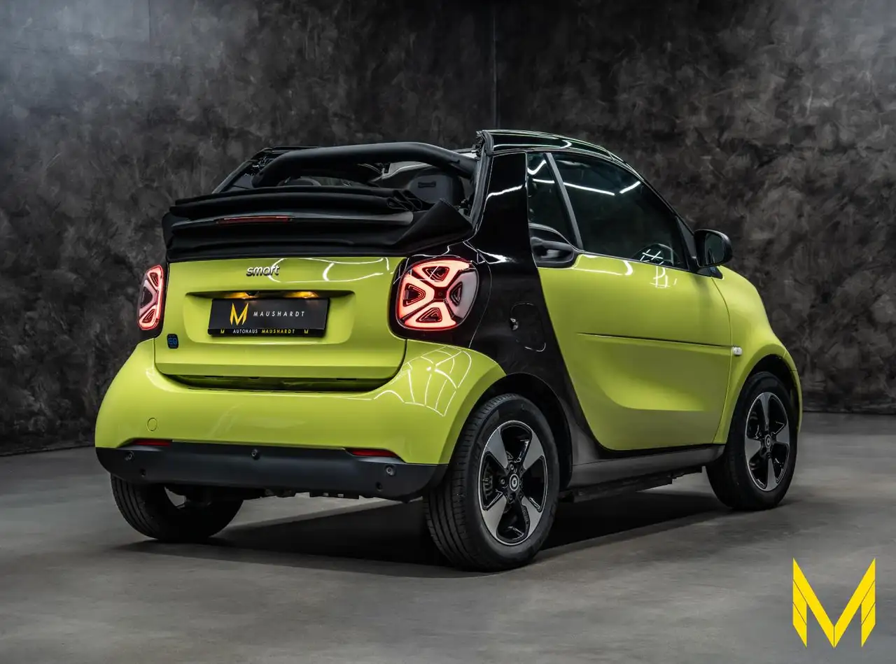 smart forTwo 2024 — фото 7