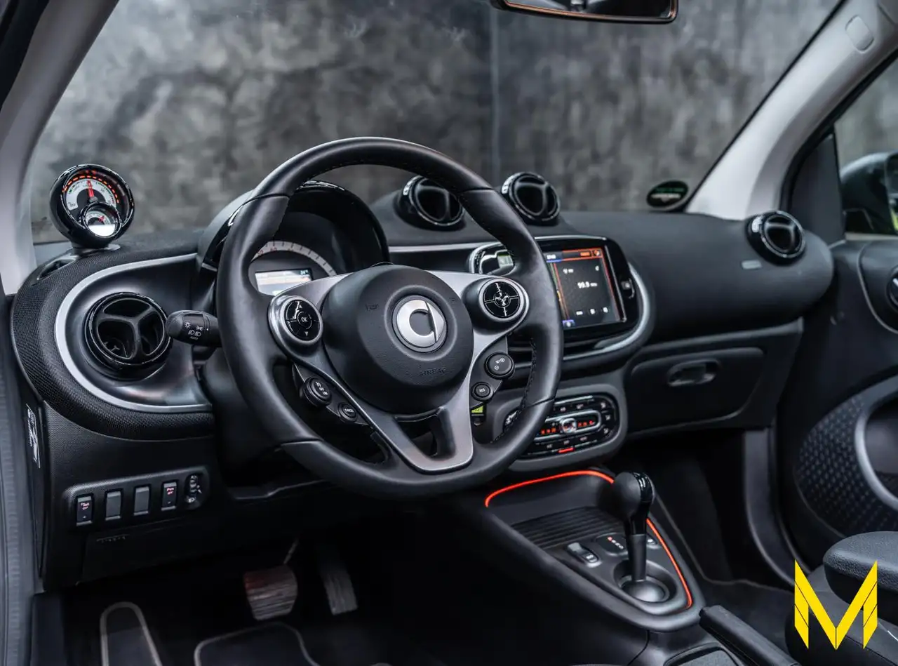 smart forTwo 2024 — фото 12