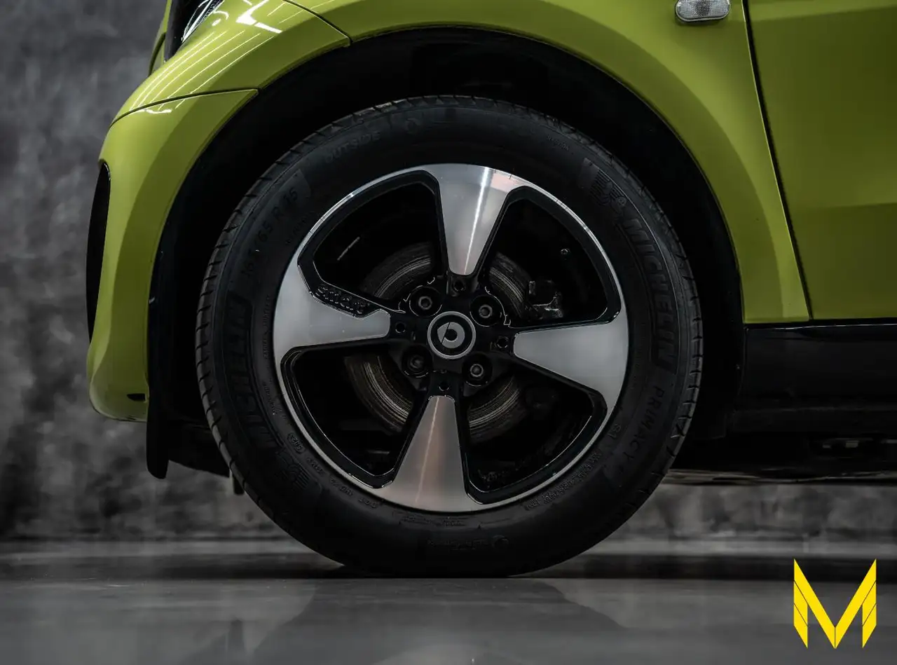 smart forTwo 2024 — фото 11