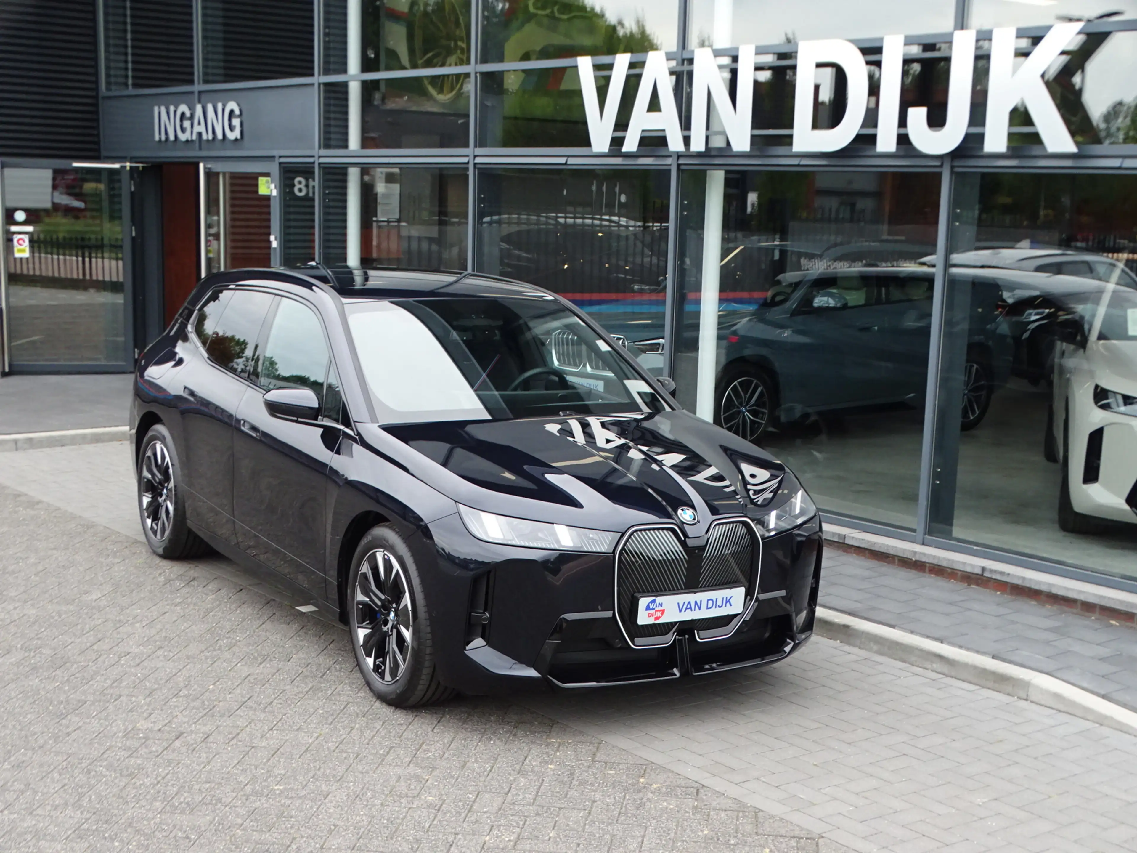 BMW iX xDrive45 Innovatiespakket Harman/Kardon M Sportpak — photo 45