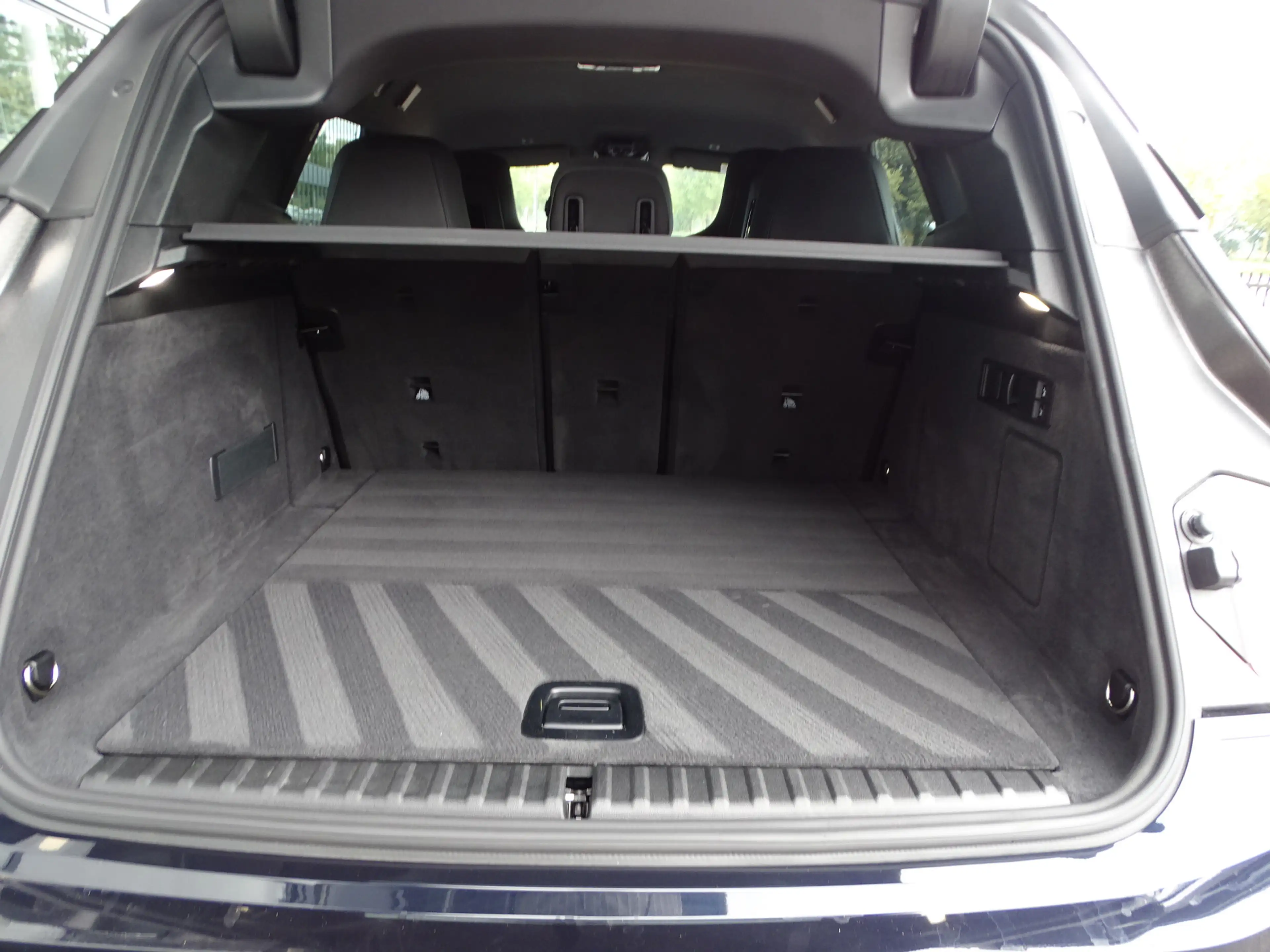 BMW iX xDrive45 Innovatiespakket Harman/Kardon M Sportpak — photo 17