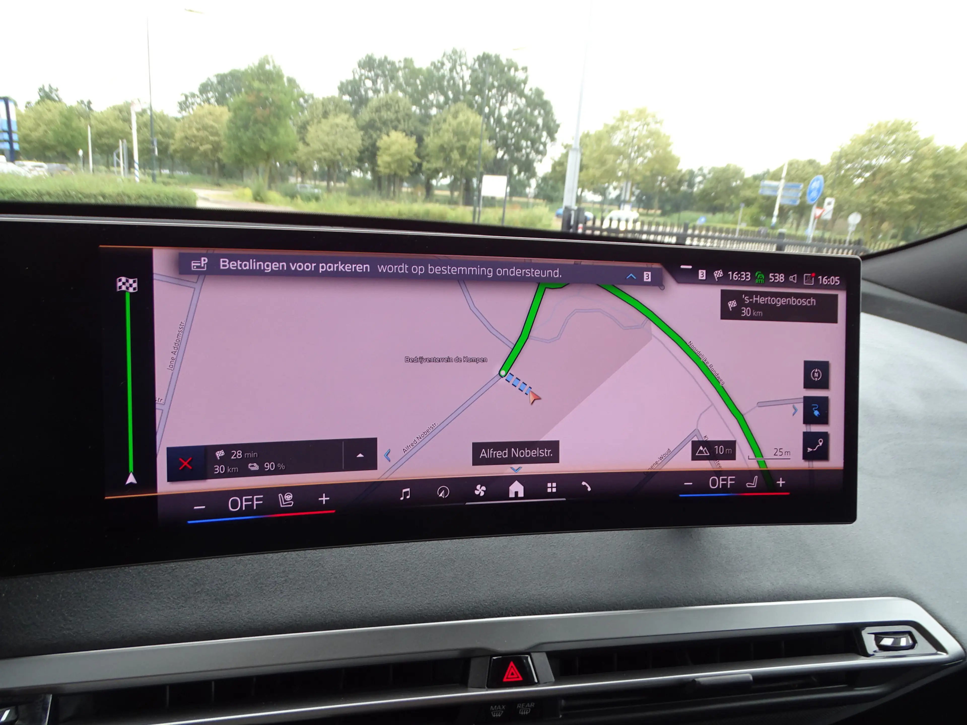 BMW iX xDrive45 Innovatiespakket Harman/Kardon M Sportpak — photo 39