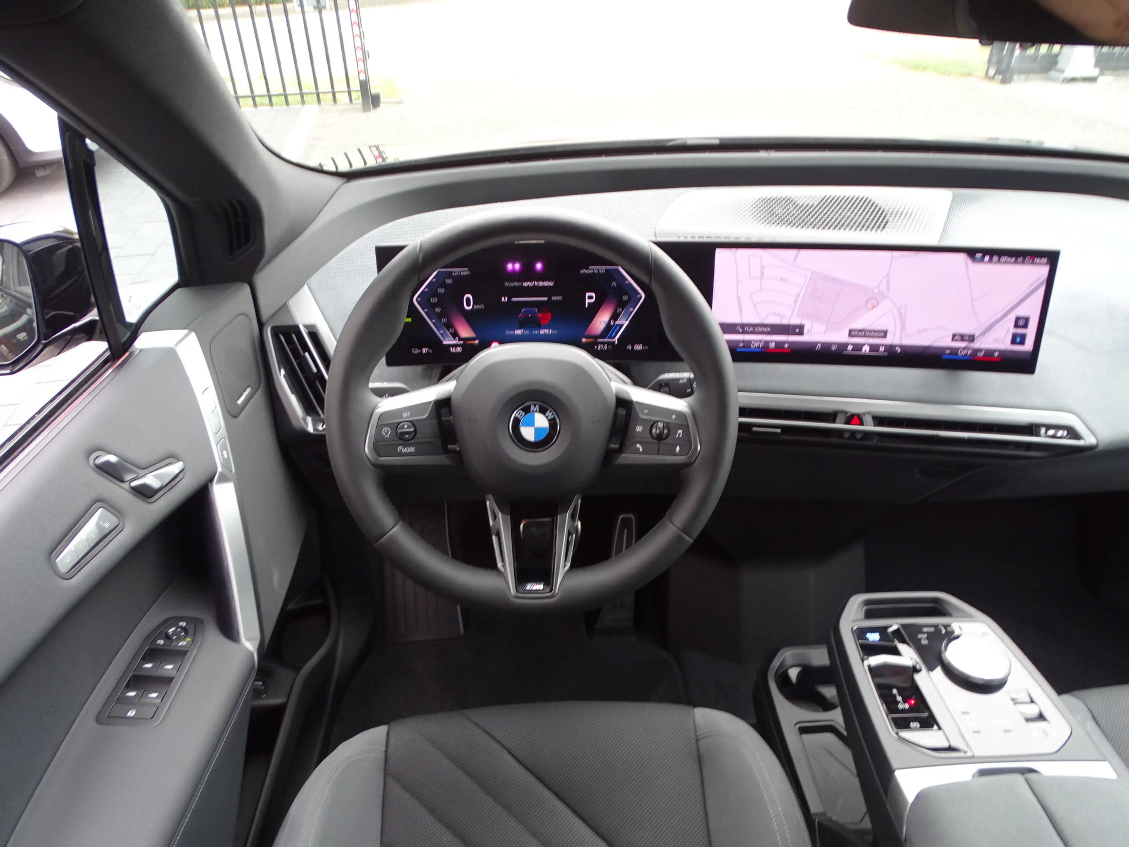 BMW iX xDrive45 Innovatiespakket Harman/Kardon M Sportpak — photo 10