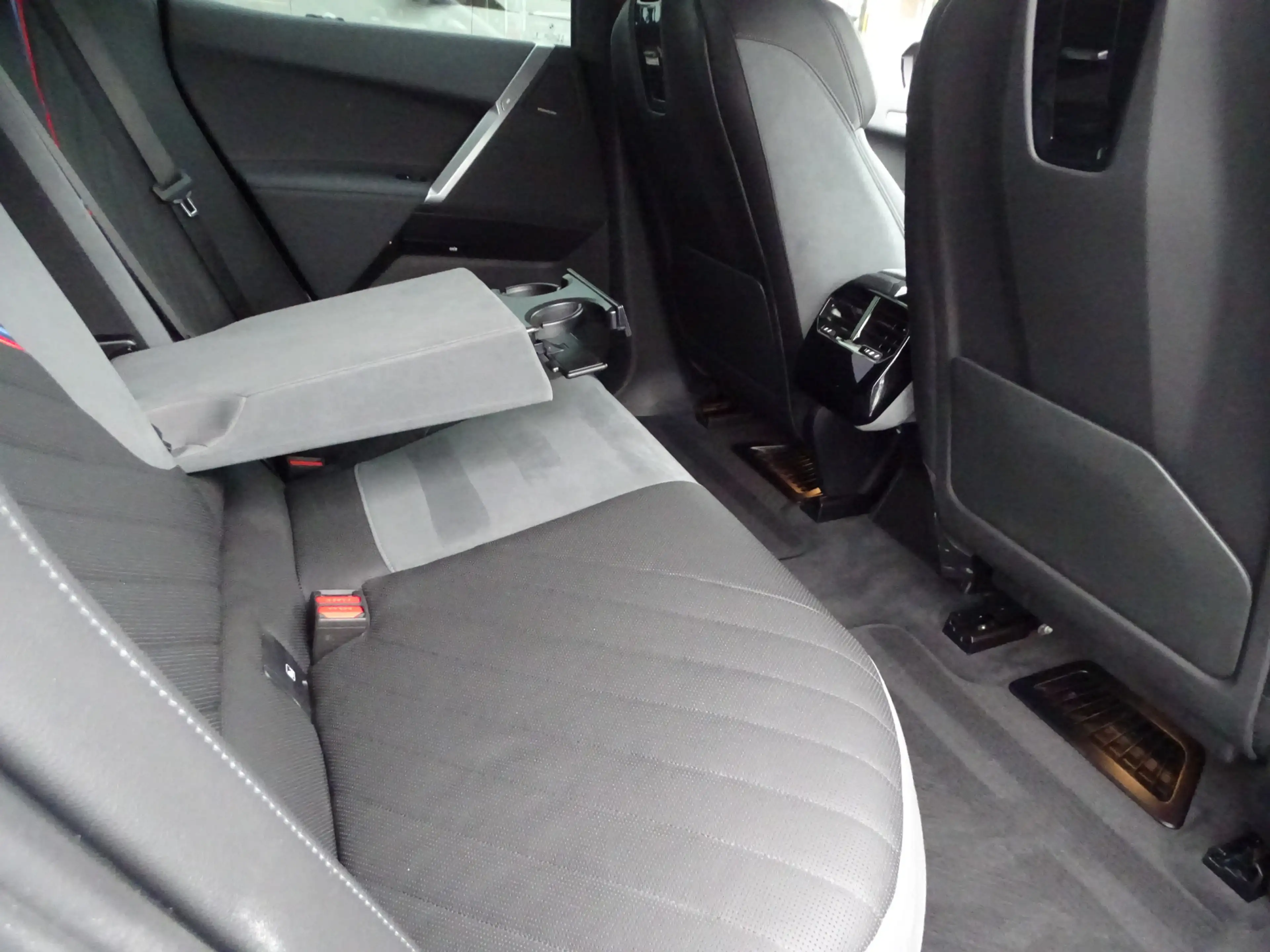 BMW iX xDrive45 Innovatiespakket Harman/Kardon M Sportpak — photo 13