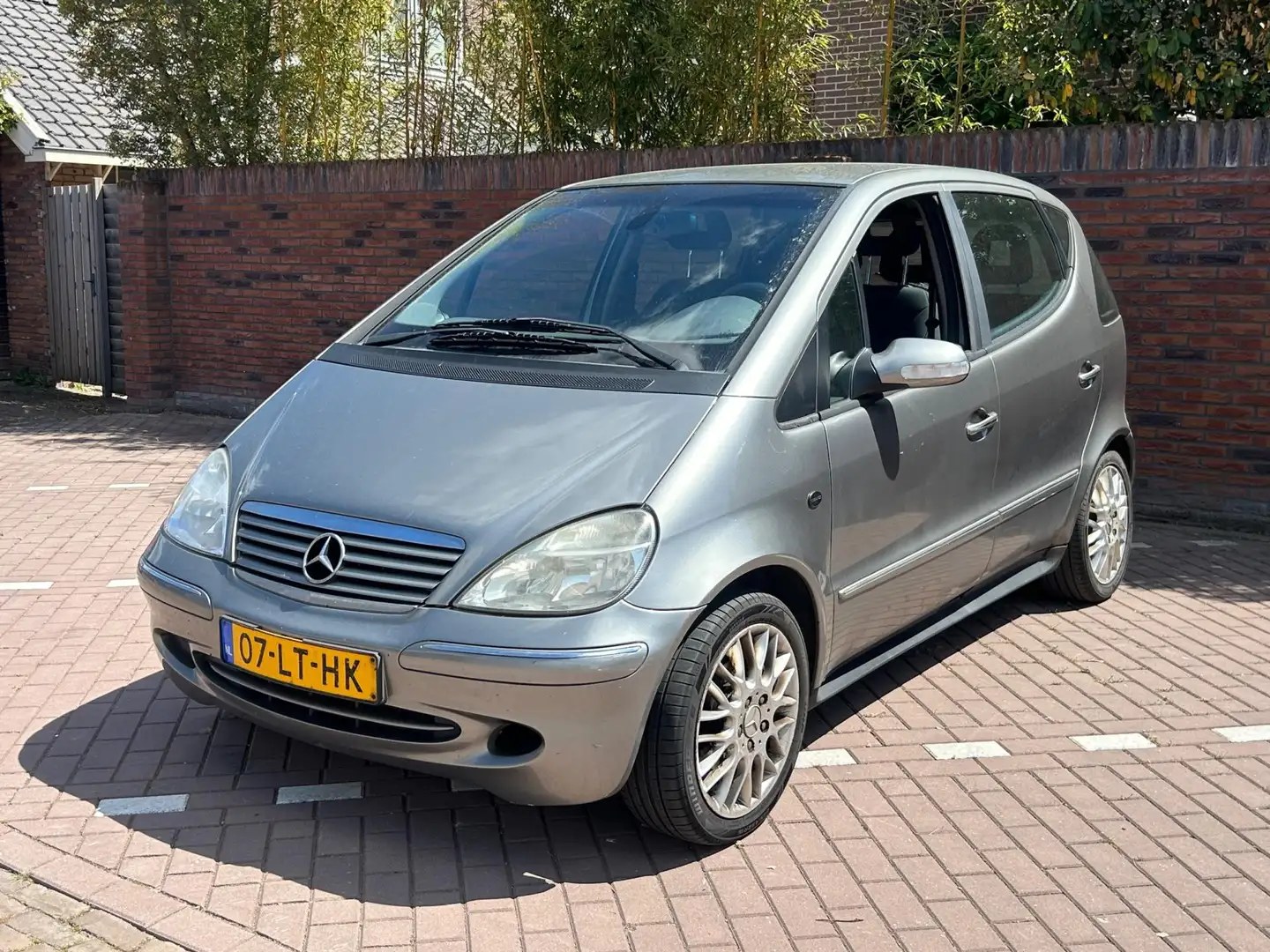 Mercedes-Benz A 160 Elegance Lang / GEEN PARTICULIERE VERKOOP Gris - 1