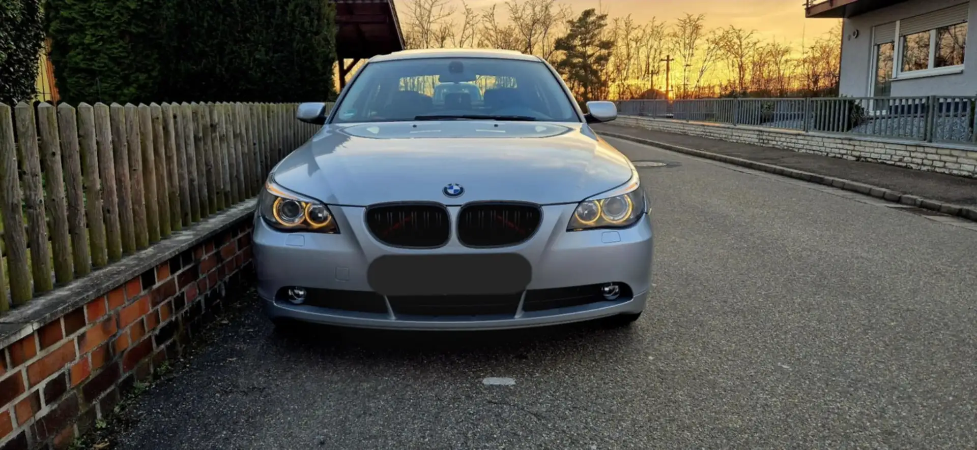 BMW 525 525i - 1