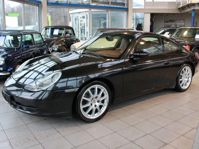 Porsche 996 911 996 Carrera 4 Coupe Tiptronic SD