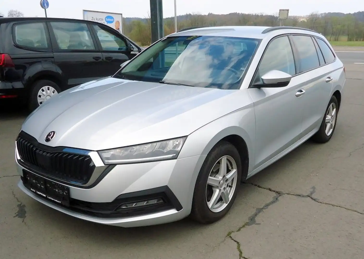 Skoda Octavia Combi 2.0 TDI Ambition**LED**NAVI**KLIMA**1.Bes. Silber - 2