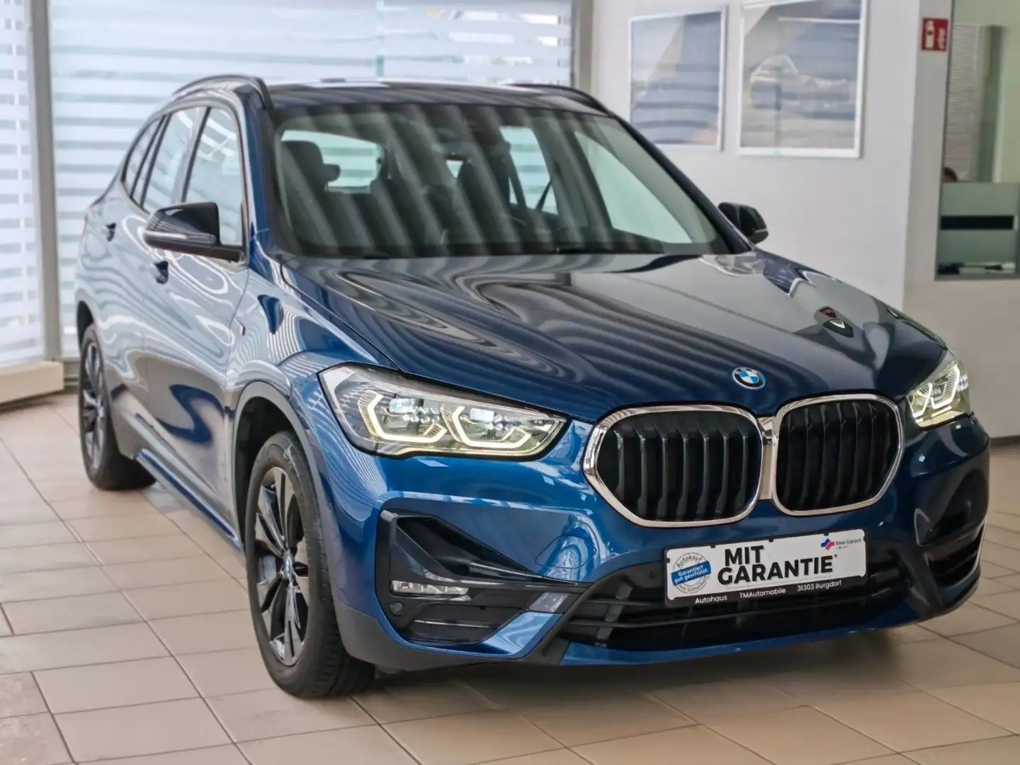 BMW X1 xD25e Sport Line HEADUP LEDER Komfortzug. Bleu - 1