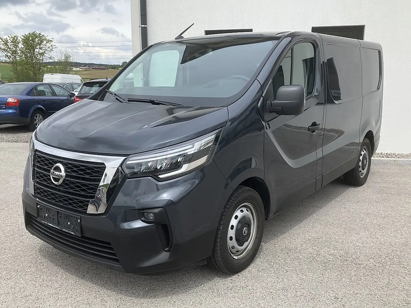 Nissan Primastar Kastenwagen L1H1 3,0t dCi 150 Acenta DCT Grau - 1