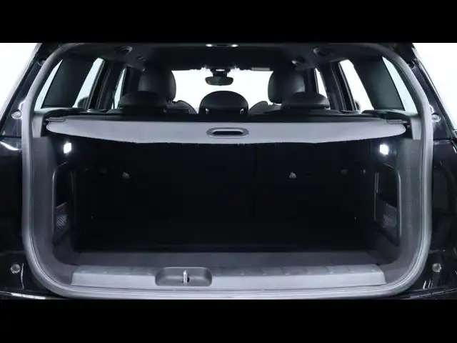Mini Clubman view 8