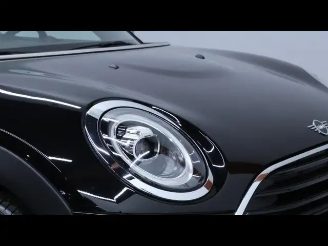 Mini Clubman view 9
