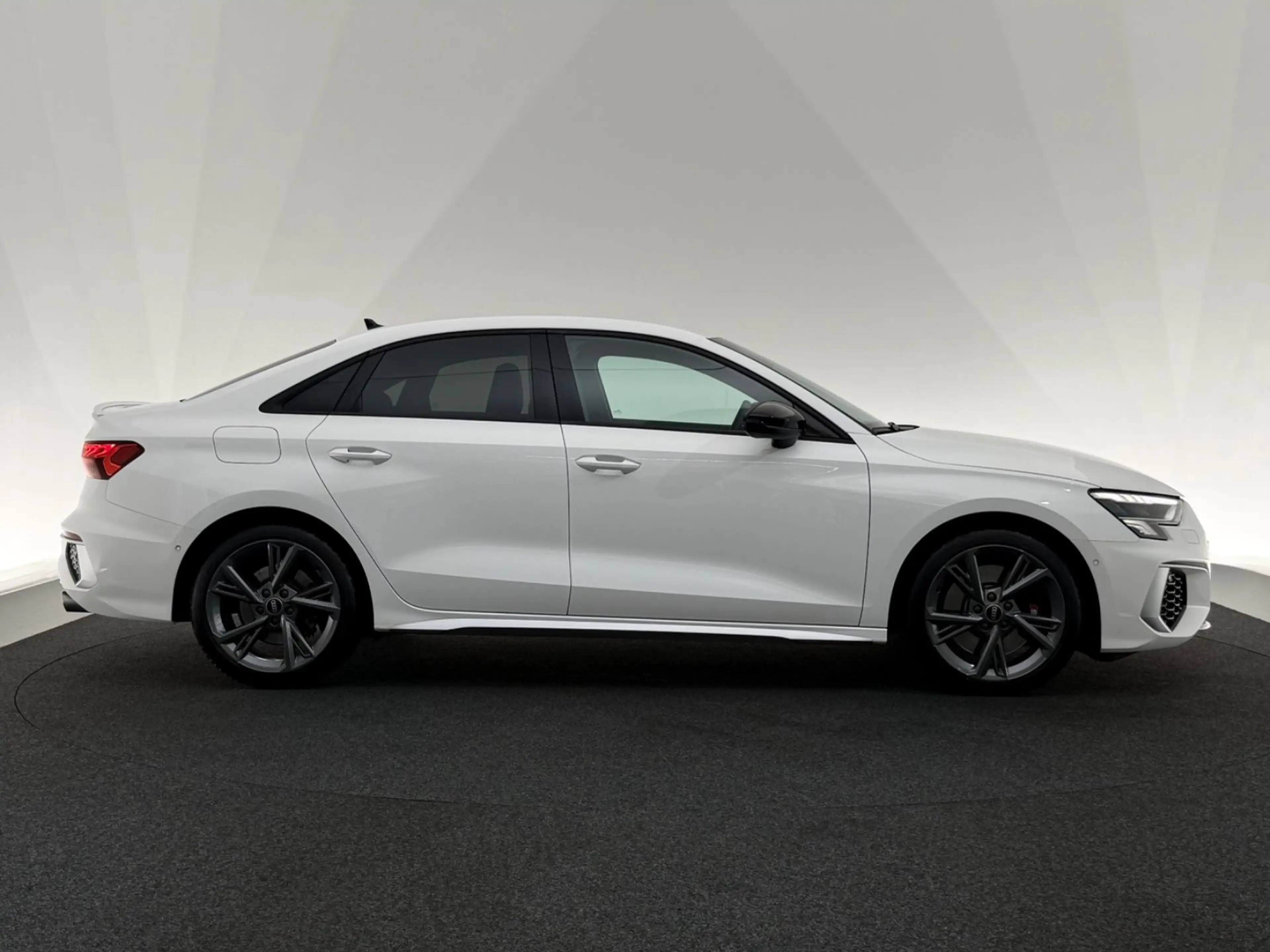 Audi S3 Limo quattro*LED*ACC-VIRTUAL-SHZ-APPLE-MMI — photo 8