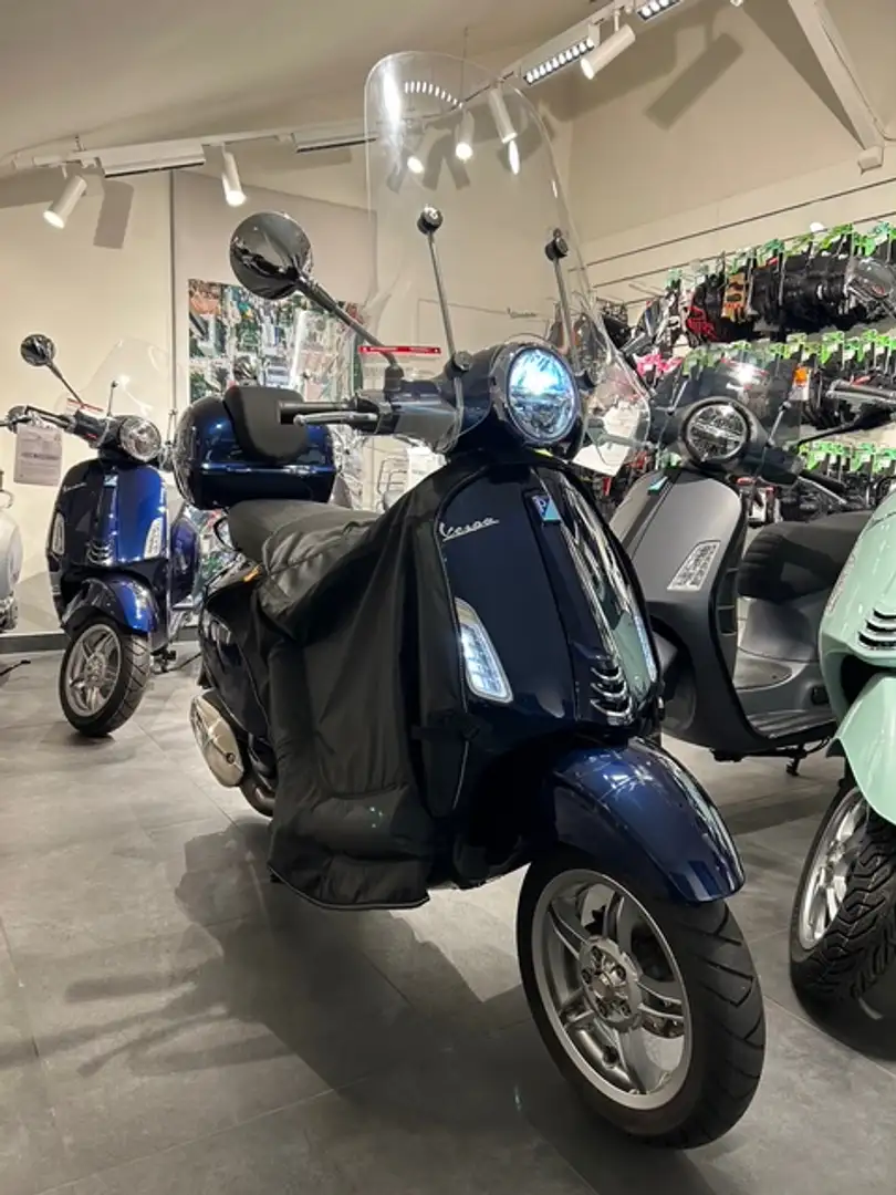 Vespa Primavera 125 Blau - 1