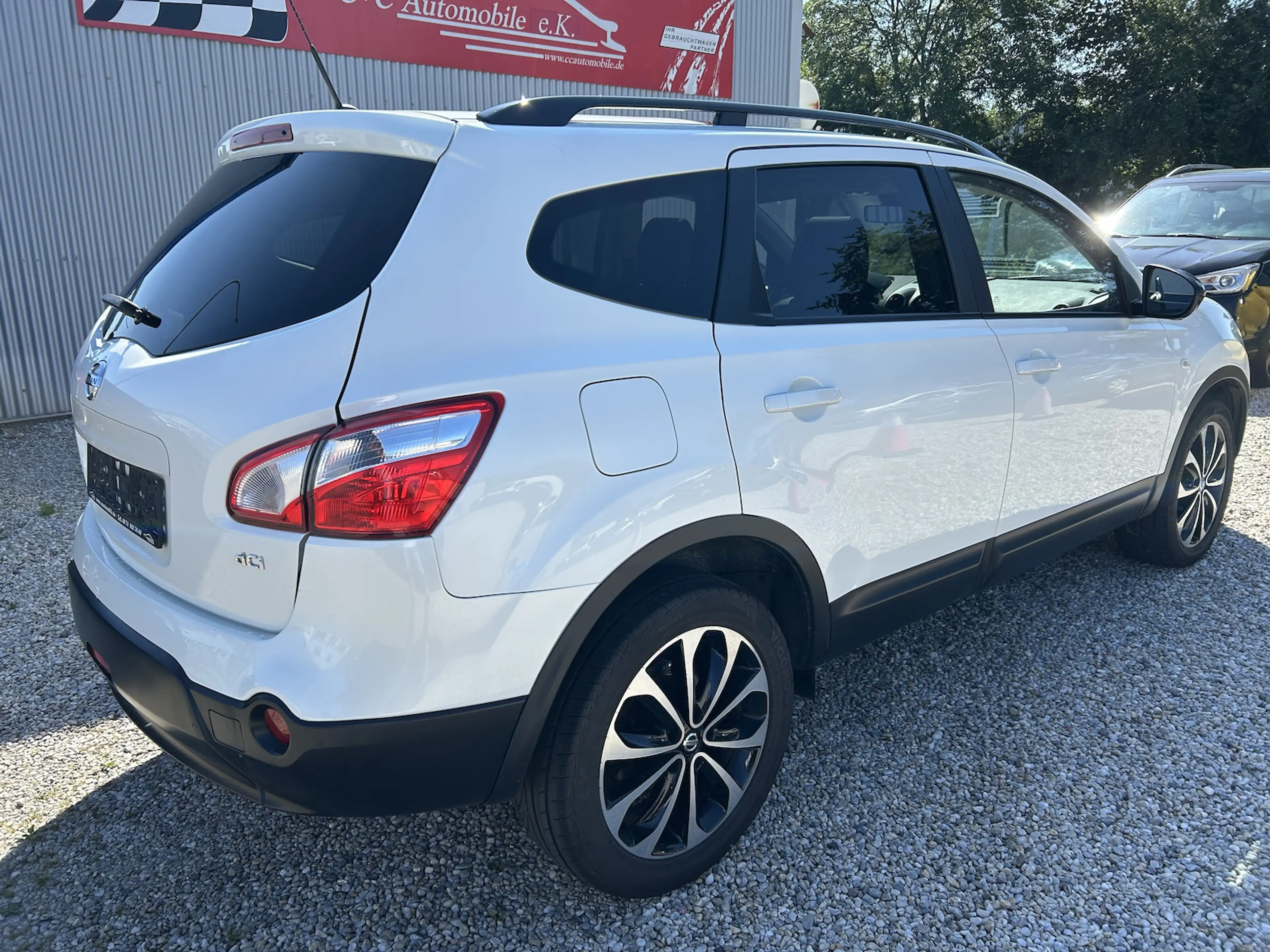 Nissan Qashqai+2 Qashqai+2 2.0 dCi 360° 4X4 Aut.7-Sitzer AHK SHZ PD — photo 4