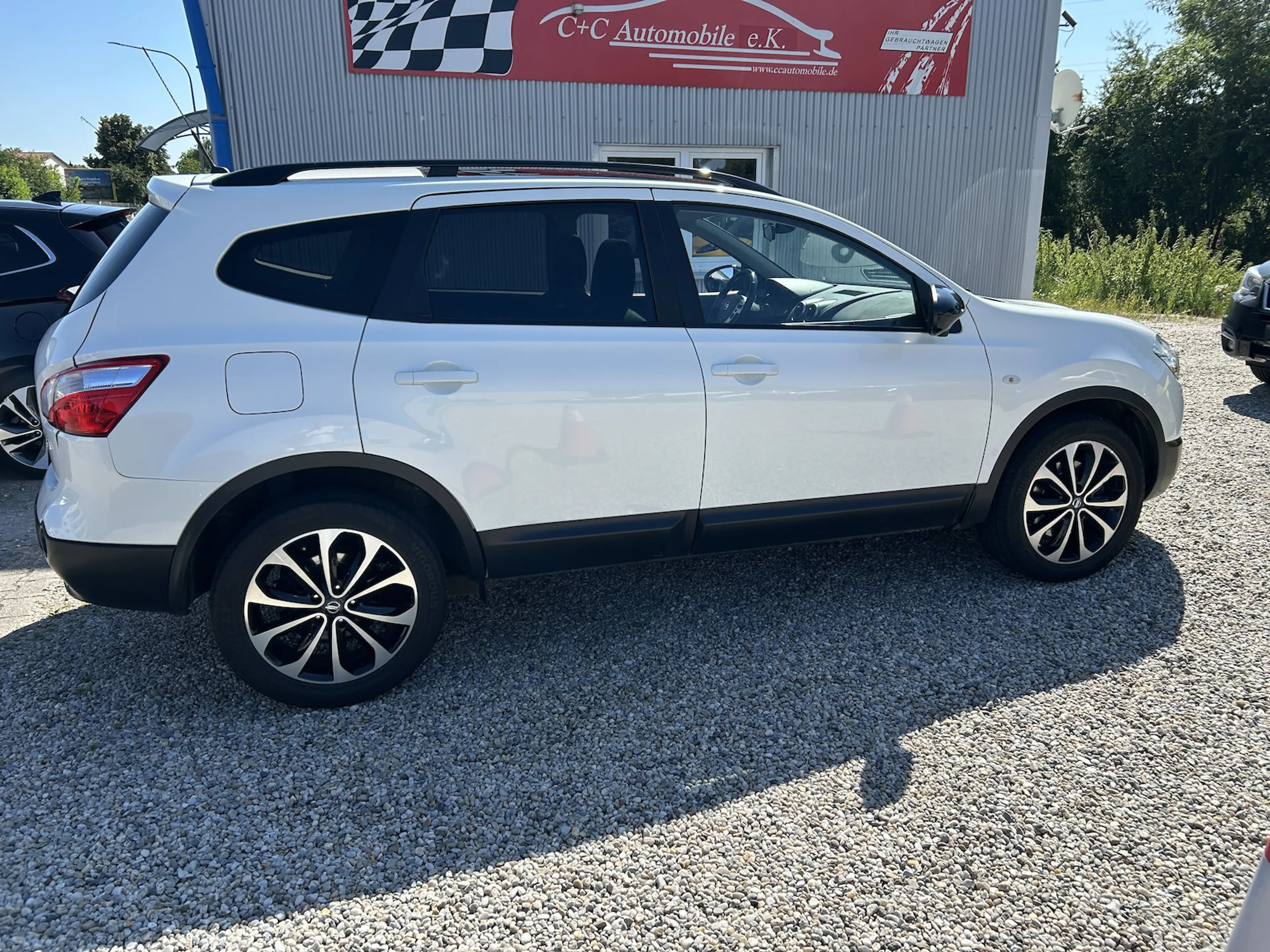 Nissan Qashqai+2 Qashqai+2 2.0 dCi 360° 4X4 Aut.7-Sitzer AHK SHZ PD — photo 7
