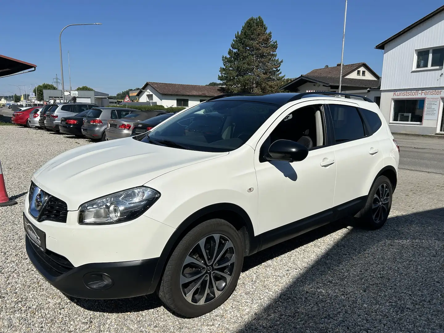 Nissan Qashqai+2 Qashqai+2 2.0 dCi Aut. 4X4 Kamera 360° 7-Sitzer Weiß - 1