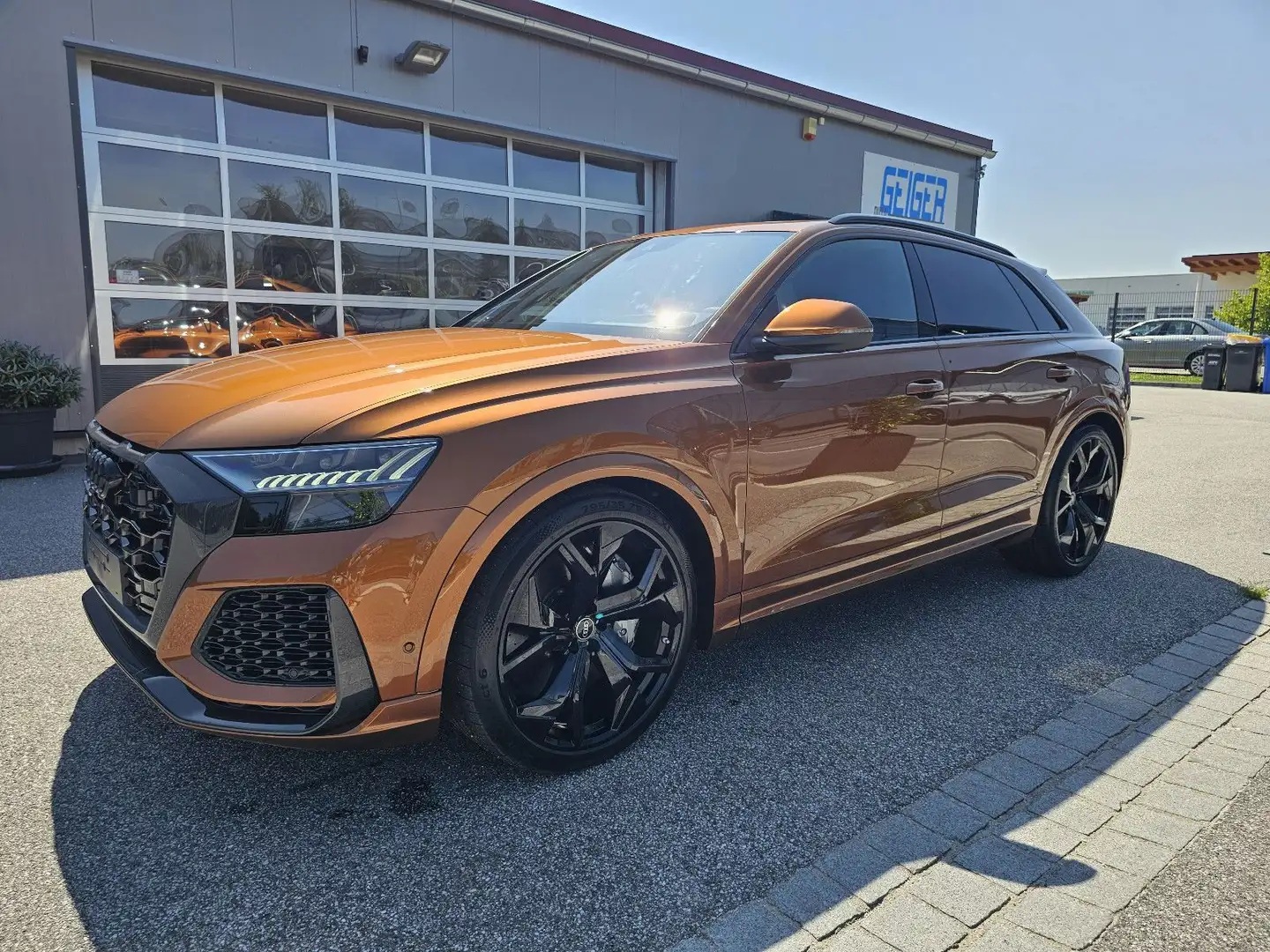 Audi RS Q8 quattro S-line Audi exclusive IPANEMABRAUN Braun - 1