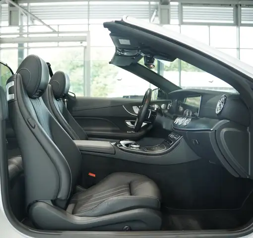 Mercedes-Benz E Class view 14