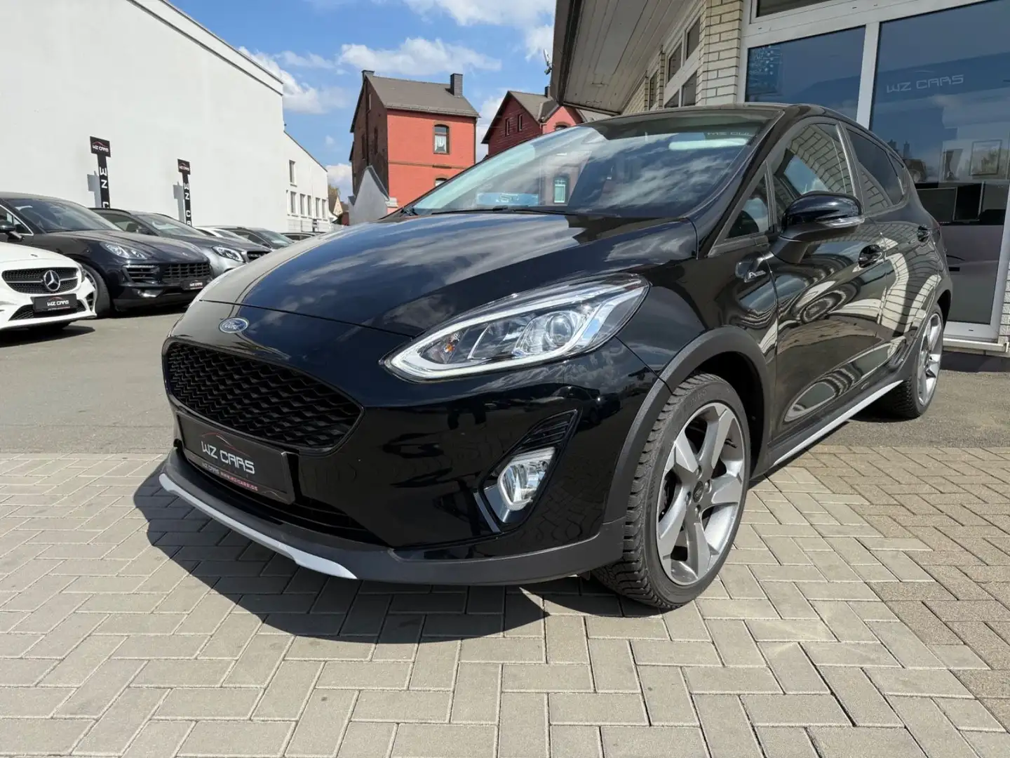 Ford Fiesta Active KLIMA NAVI PDC SHZ Negro - 1