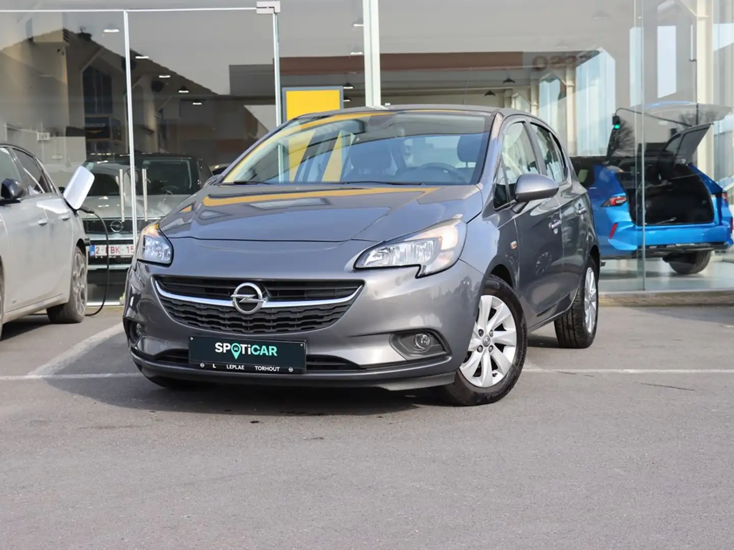 Opel Corsa 5D 1.4 90PK *BLUETOOTH*AIRCO*TREKHAAK* Grijs - 1